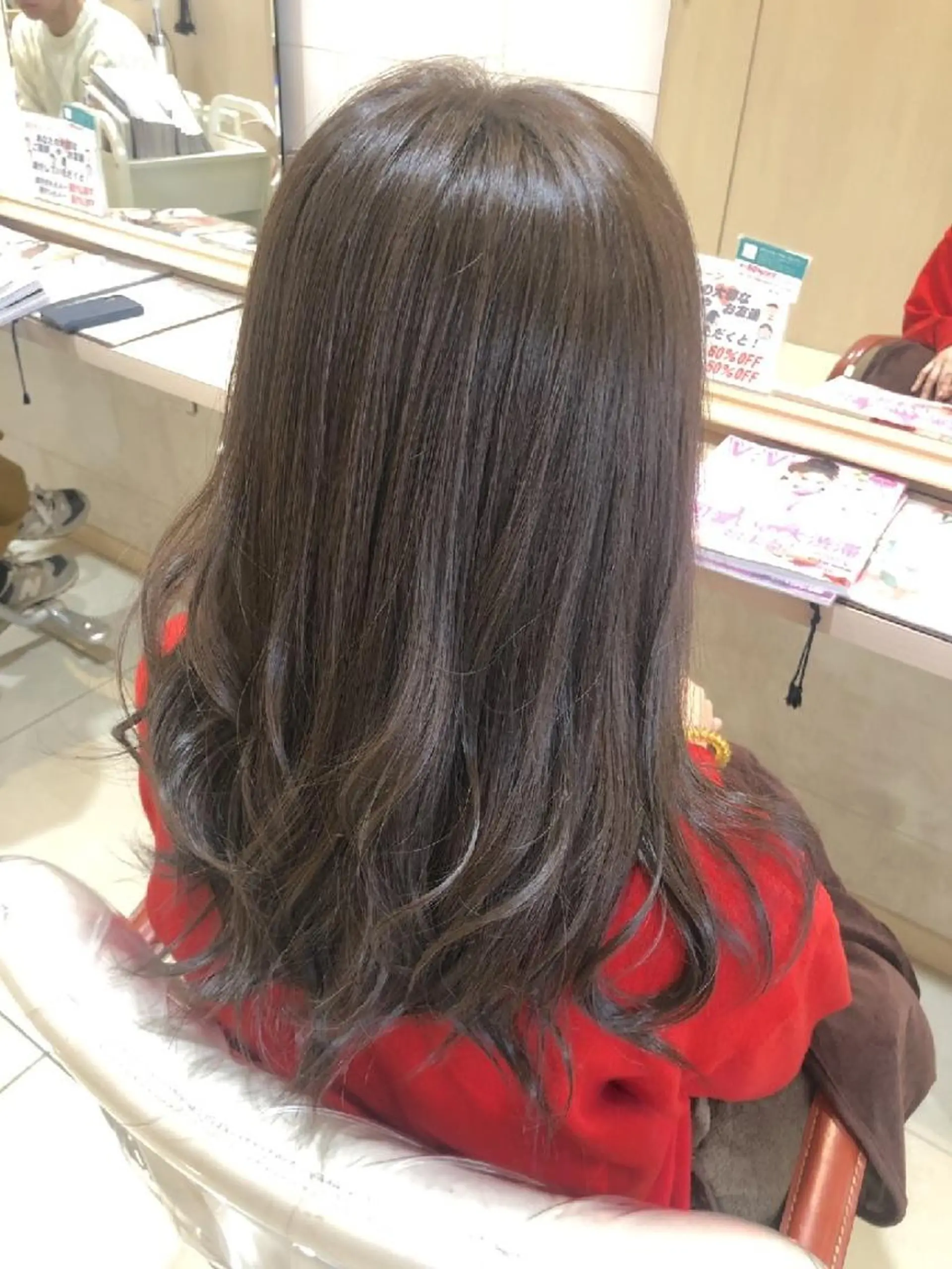 ミディアム 中村 真依のヘアスタイル
