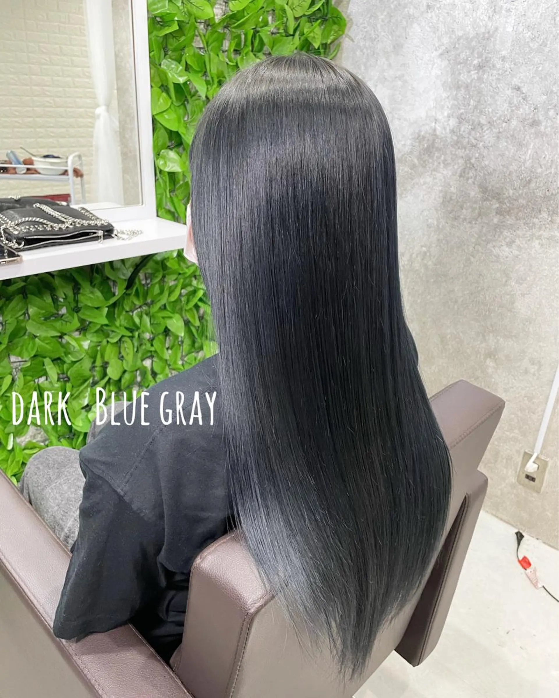 ロング カラー パーマ アッシュ ブルーカラー ブルーグレー 髪質改善 ストレートパーマ カット 縮毛矯正 トリートメント にしき さんのヘアスタイル