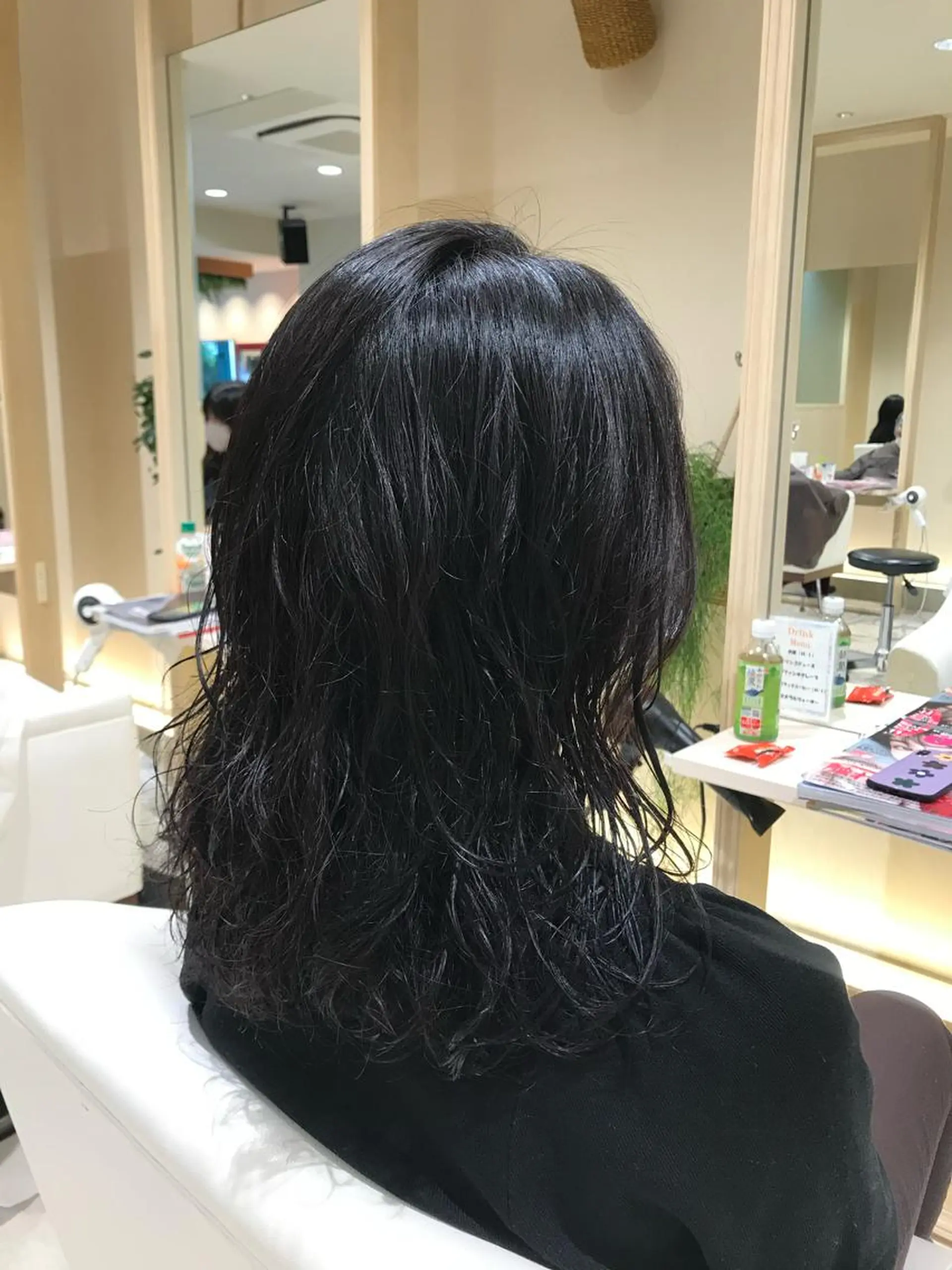 セミロング カラー パーマ 三代 ゆりあのヘアスタイル