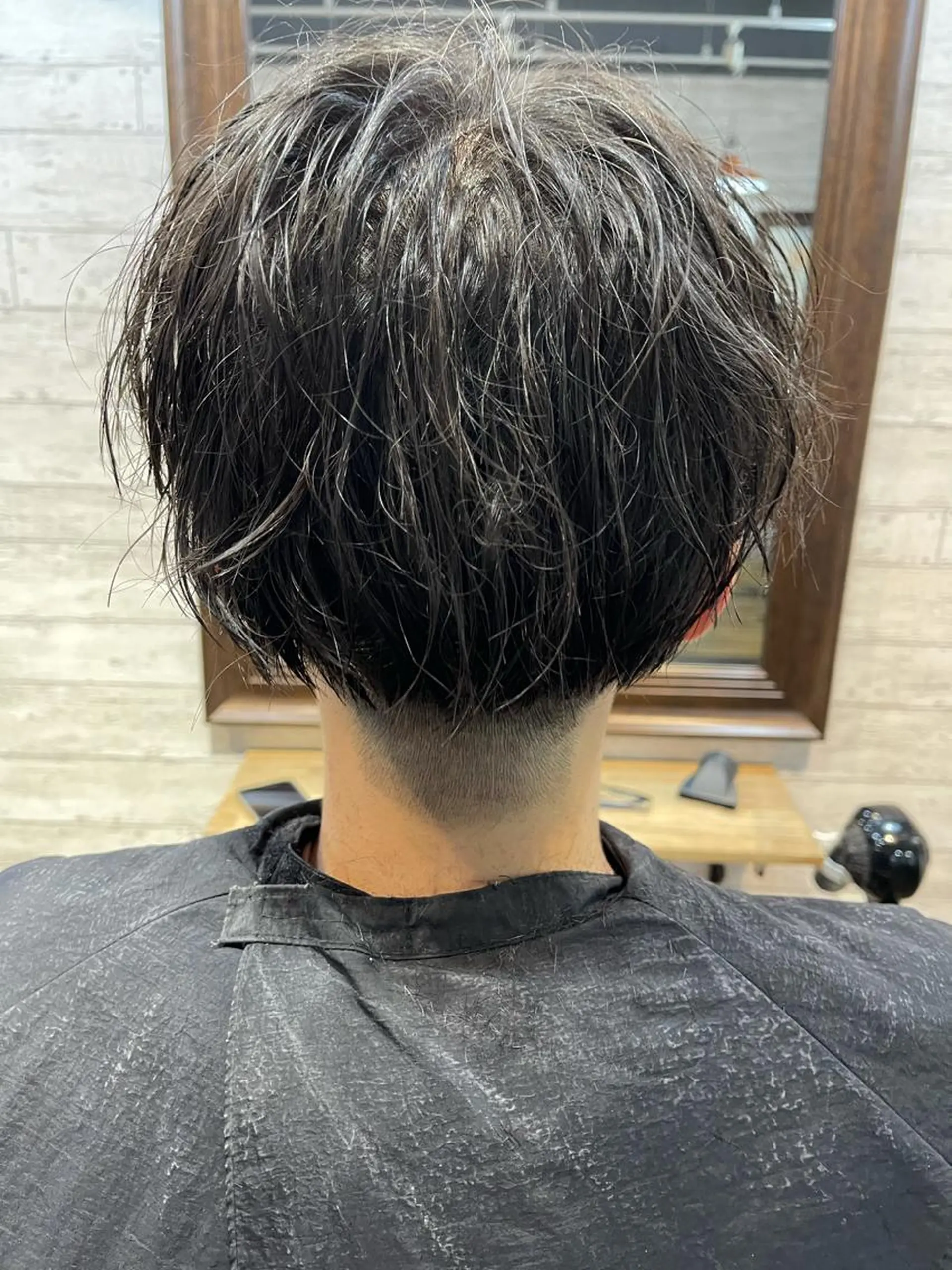 メンズ 刈り上げ カット 神宮寺 悠雅のヘアスタイル