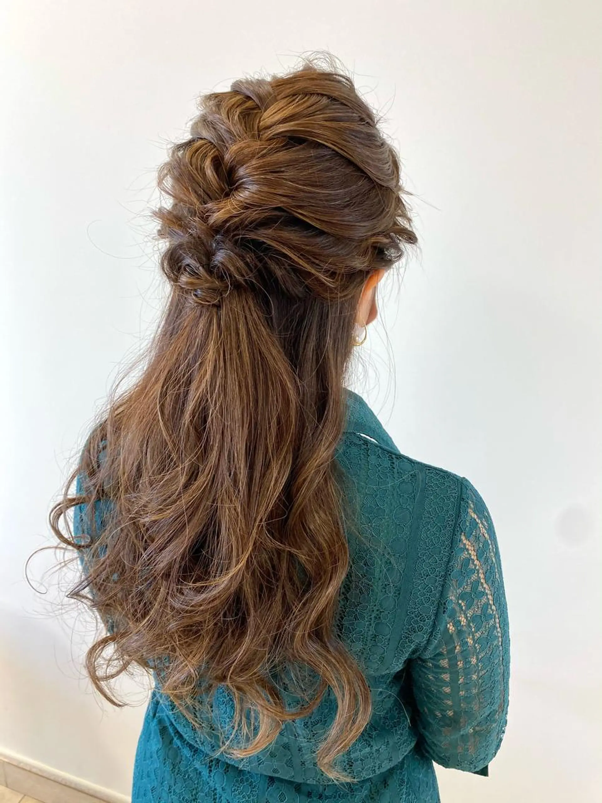 ロング ヘアアレンジ ハーフアップ ヘアセット 高橋恵🌈生え癖改善 ウルフ/レイヤーのヘアスタイル