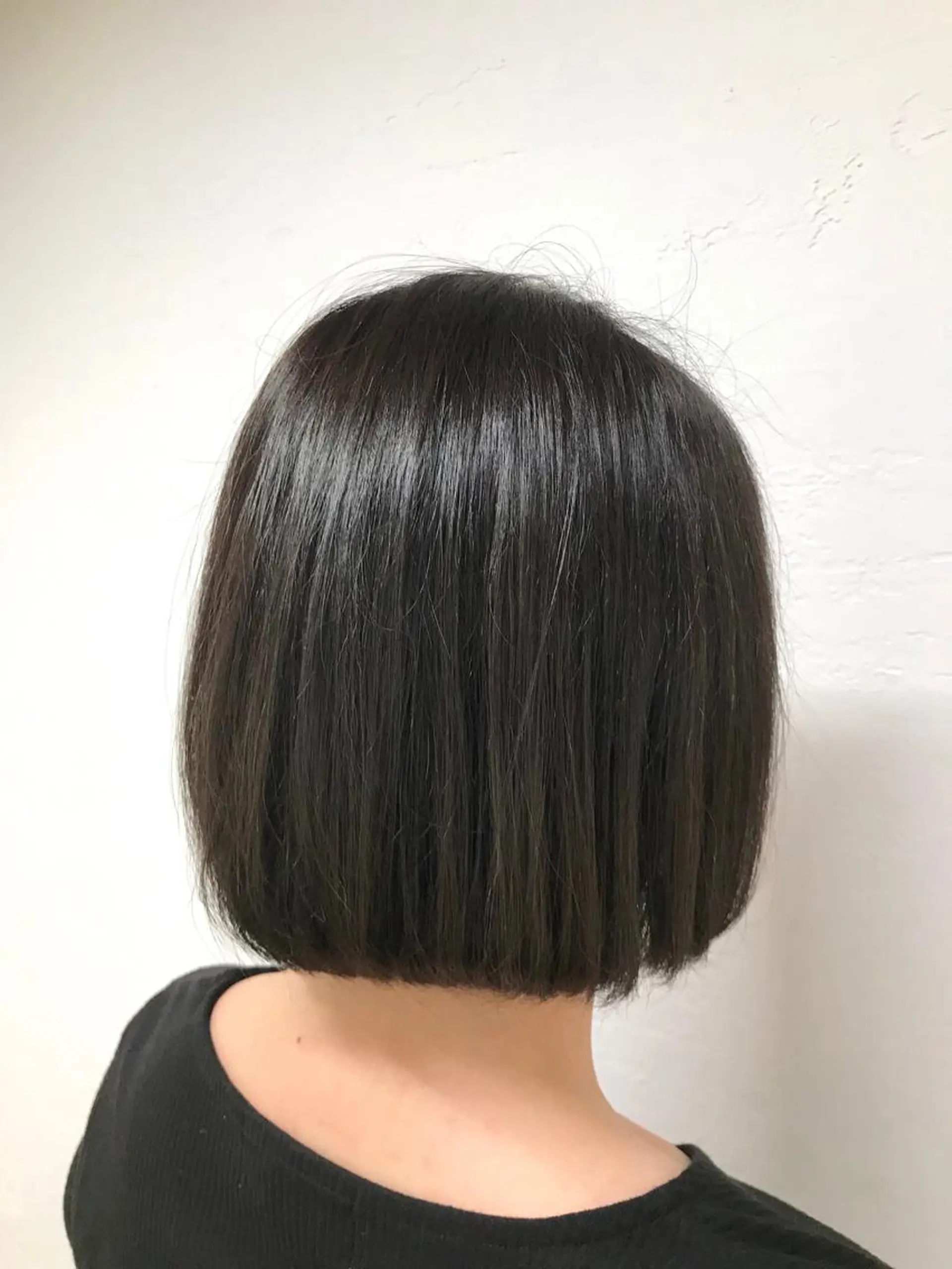 ショート ワンレンボブ ボブ ハイライト オカダ ノゾミのヘアスタイル