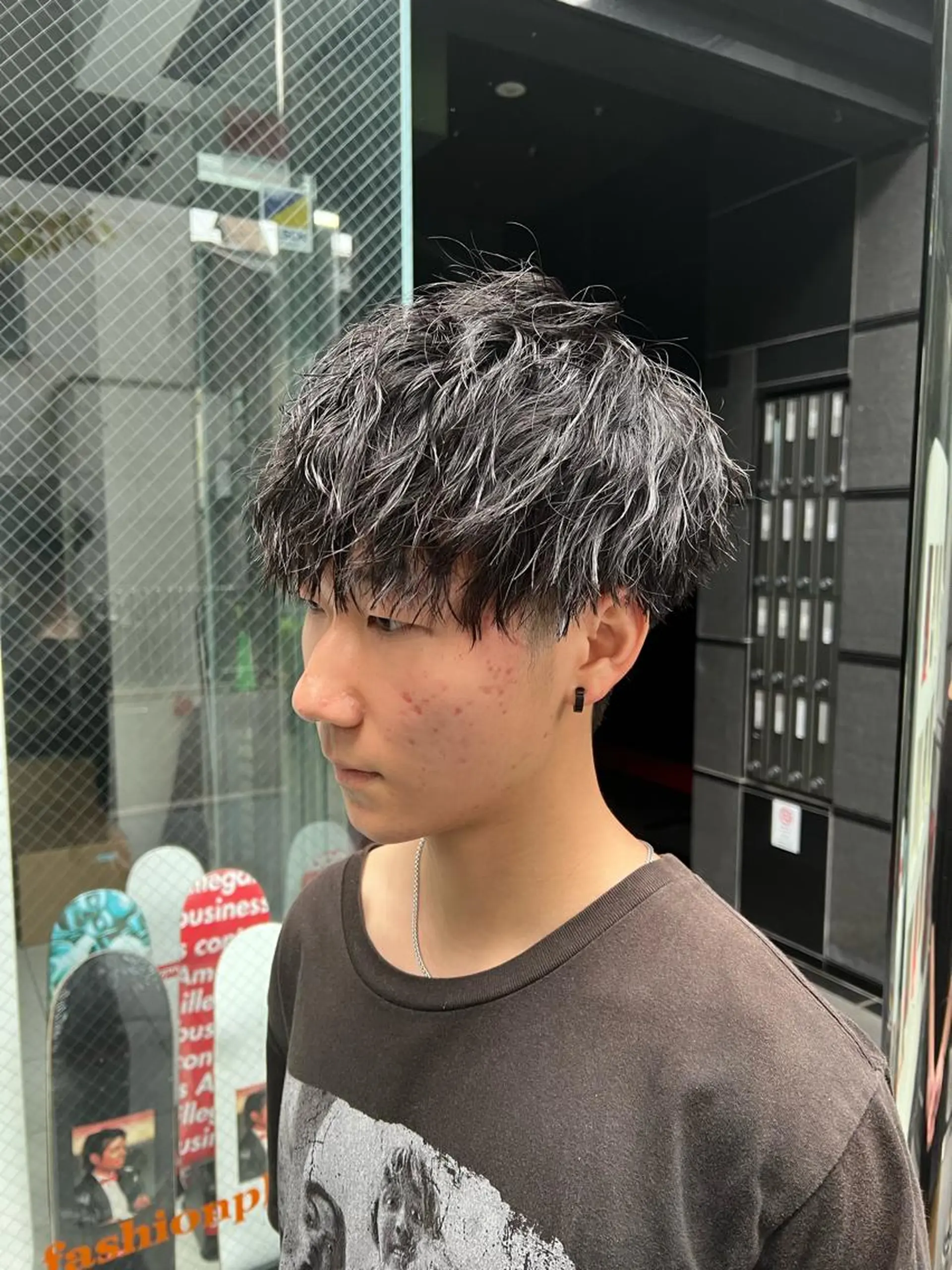 ショート パーマ メンズ カット パーマ トリートメント 吉ヶ別符 亮祐のヘアスタイル