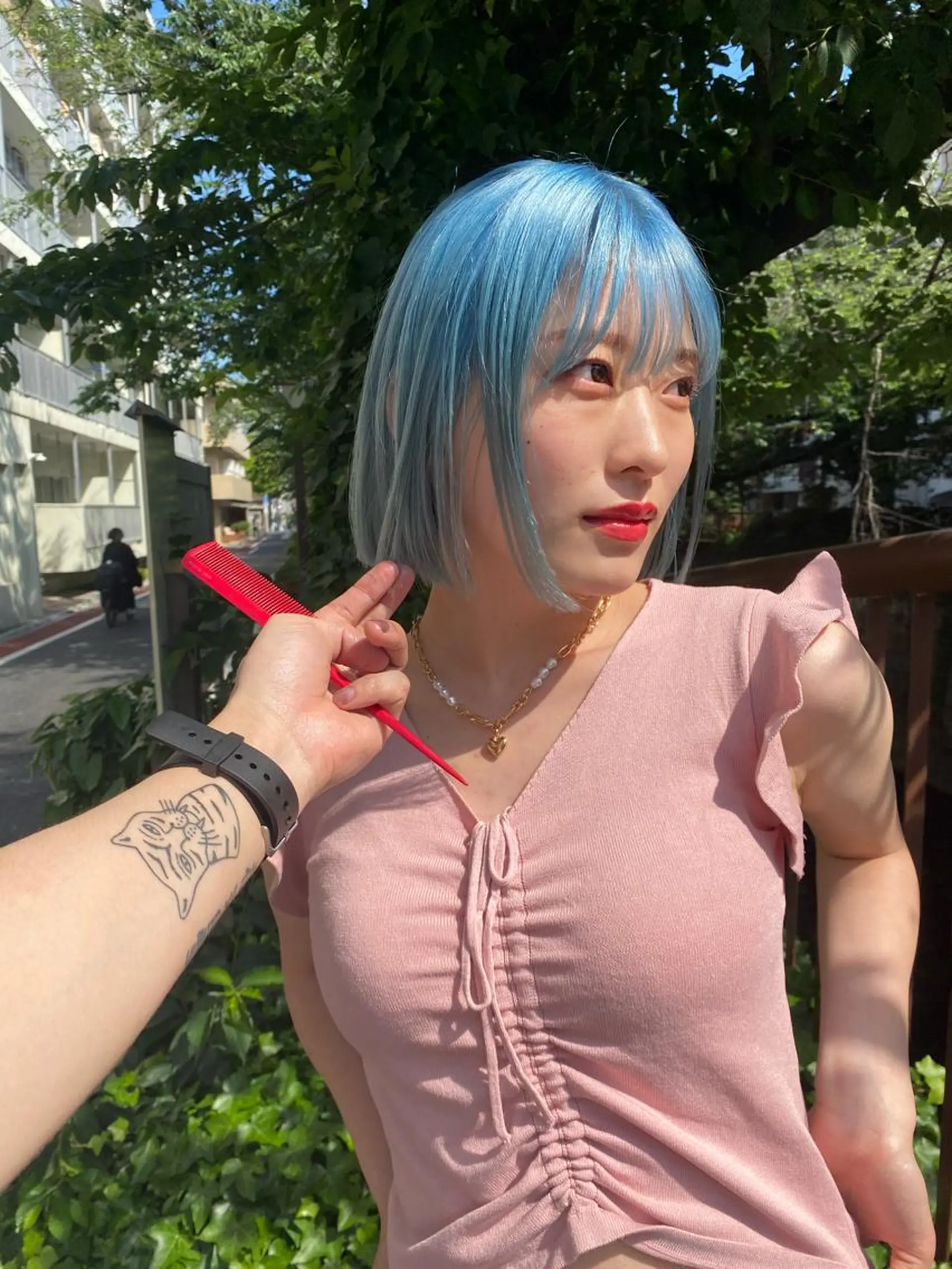 ショート カラー 切りっぱなしボブ ハイトーンカラー ボブ ♡レイヤーカット れお♡のヘアスタイル