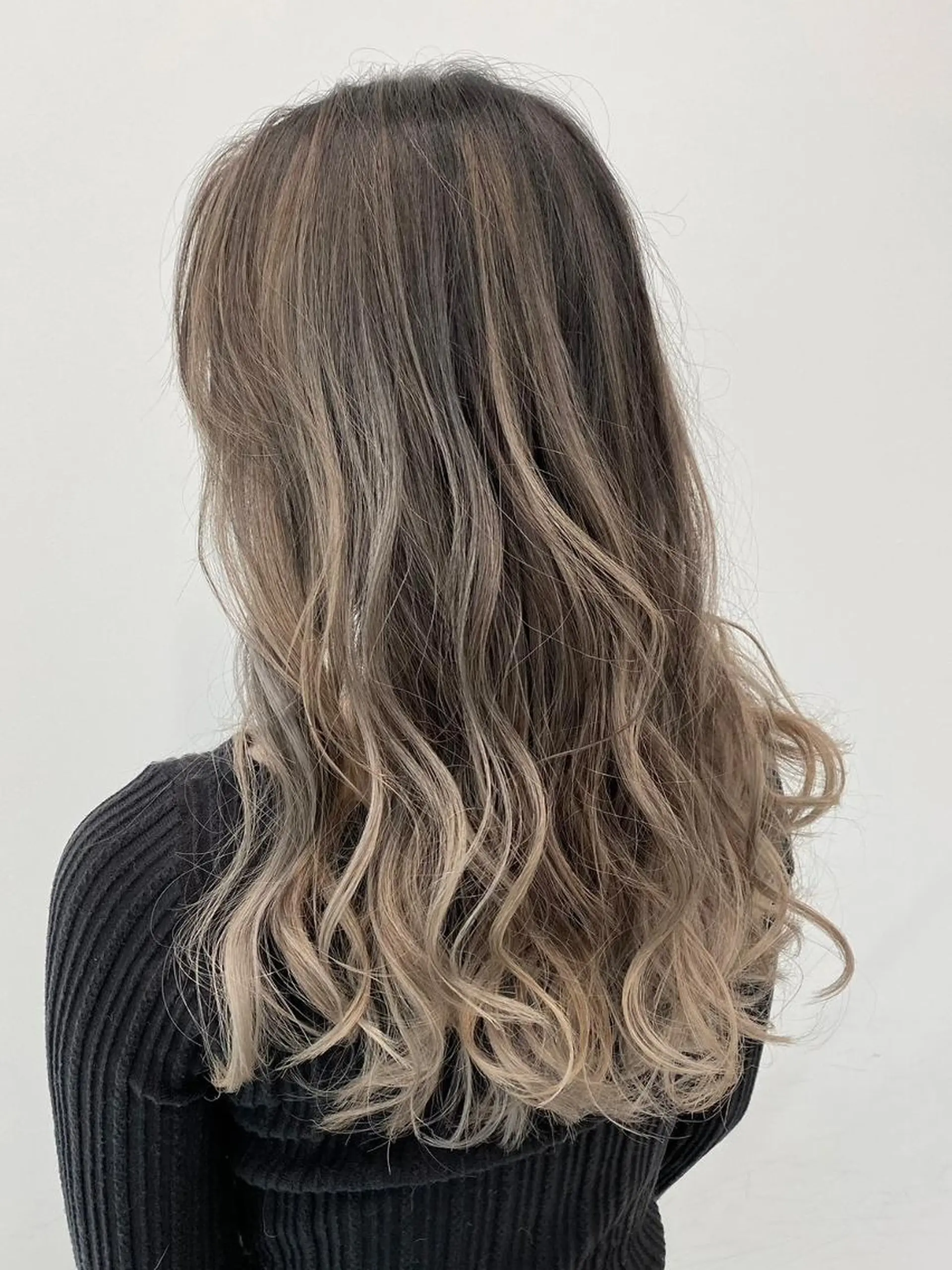 カラー セミロング ヘアカラー トリートメント 【公式】amble luxe池袋東口🩷のヘアスタイル