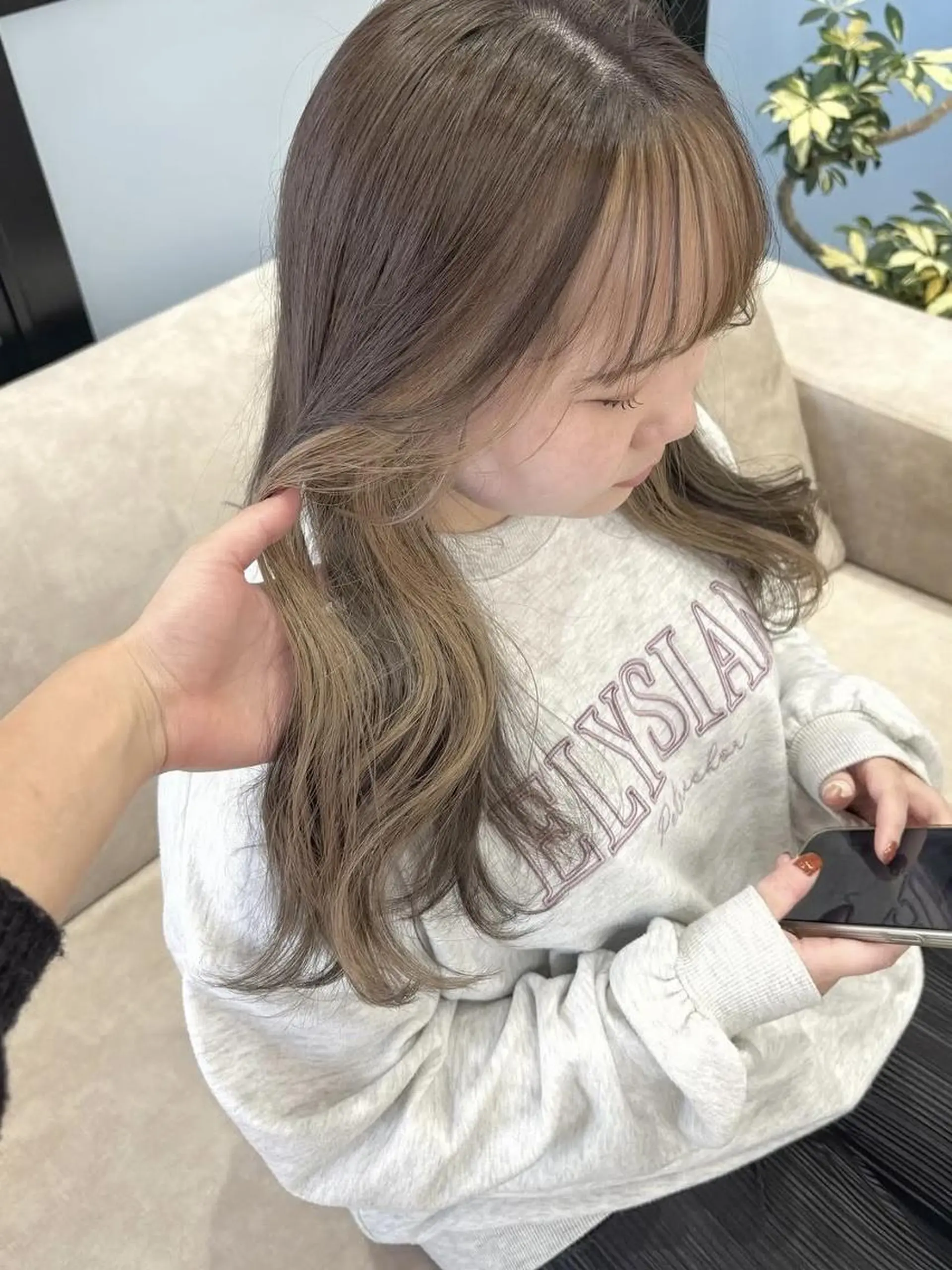 セミロング ヘアカラー MATTY rioのヘアスタイル