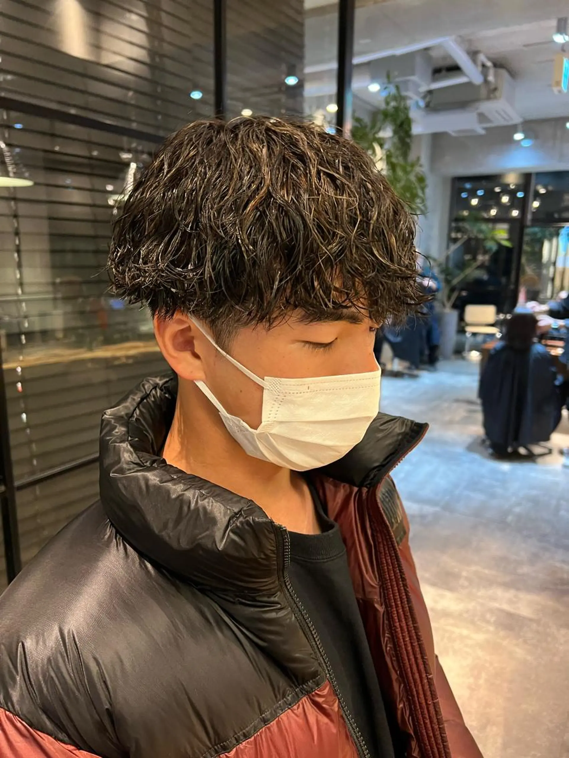 ショート パーマ メンズ カット パーマ トリートメント 波巻きスパイラルパー マ/シャドウパーマ駿のヘアスタイル