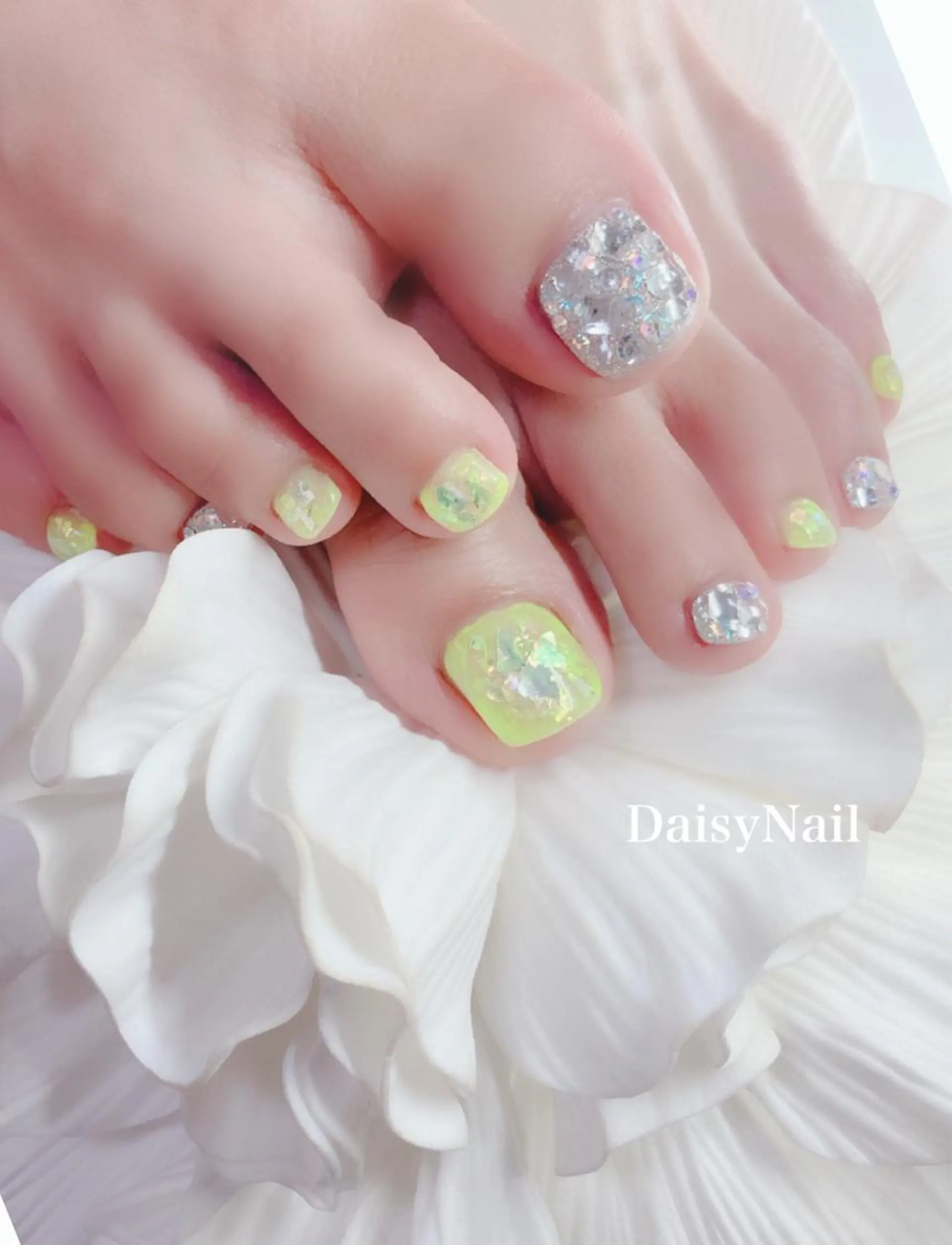 ネイル フットネイル Daisy Nailのネイルデザイン