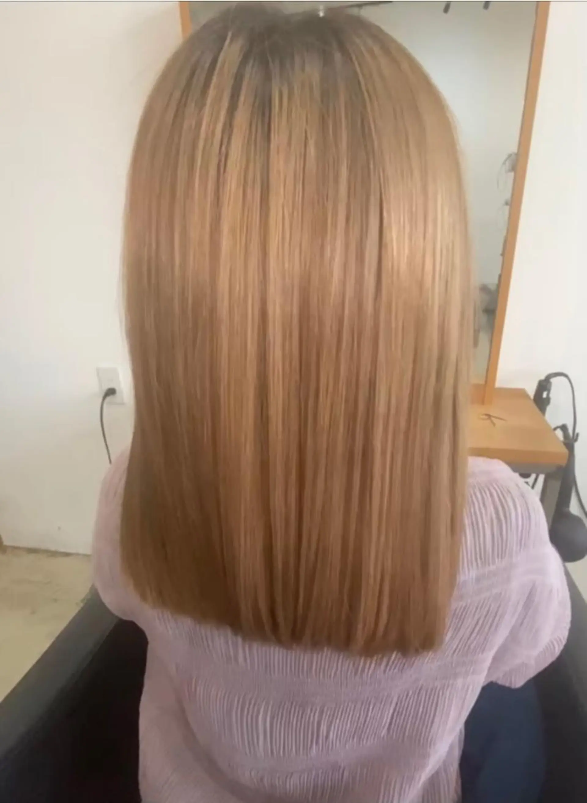 ミディアム 平野 朋未のヘアスタイル