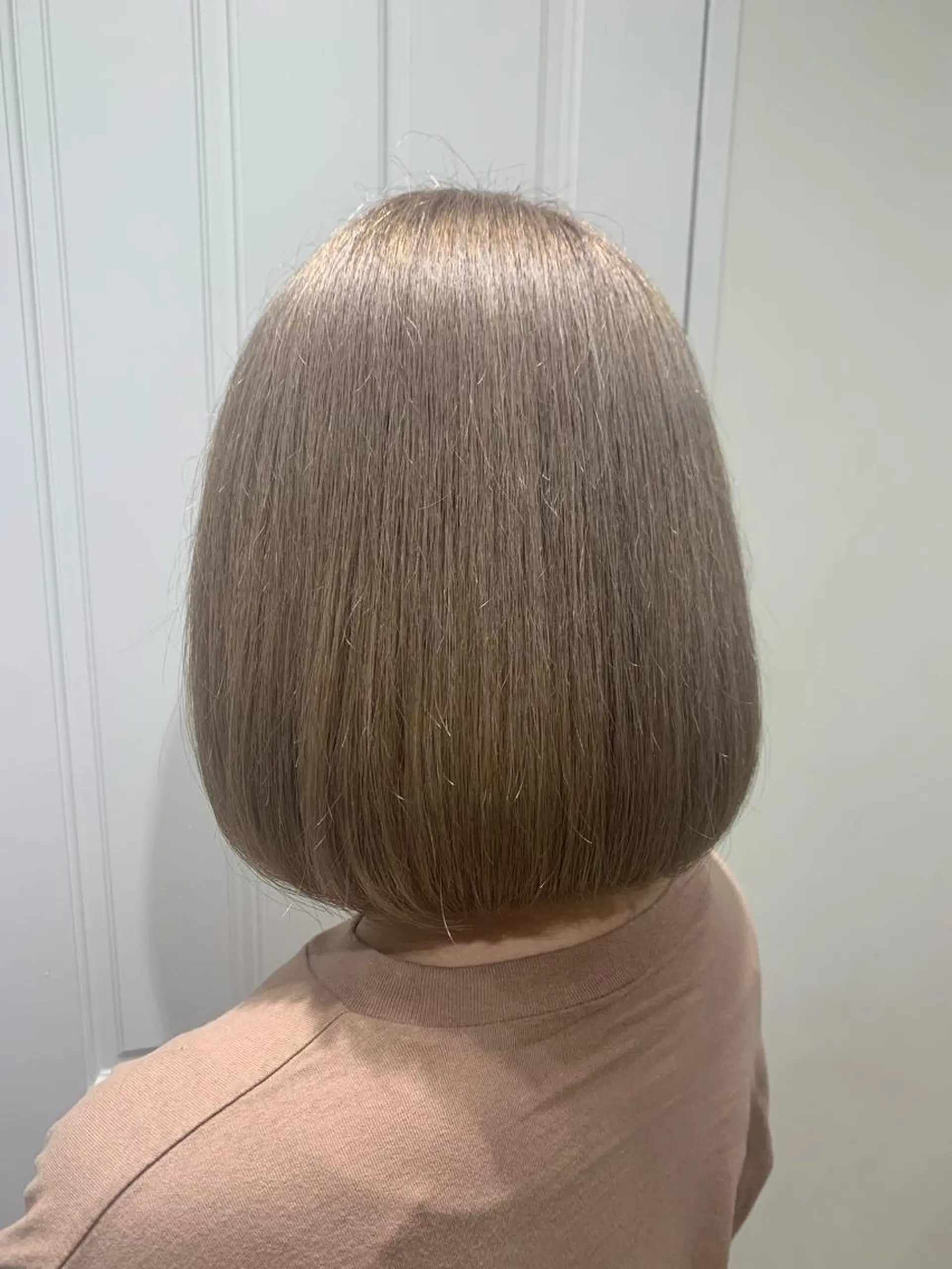 ミディアム ヘアカラー トリートメント 渋谷ハイトーン/ デザインカラー阿部のヘアスタイル