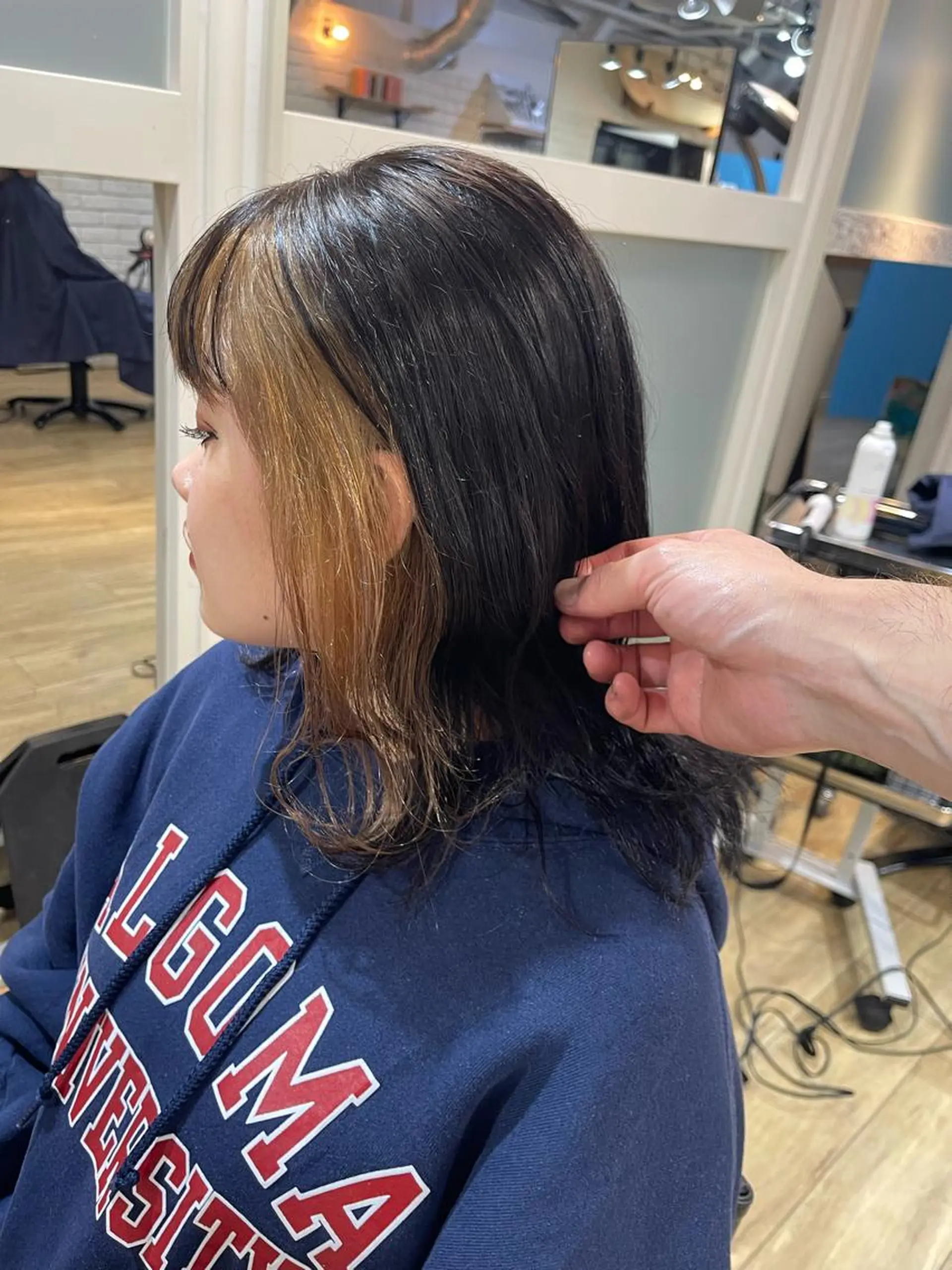 カラー 四ッ井 翔のヘアスタイル