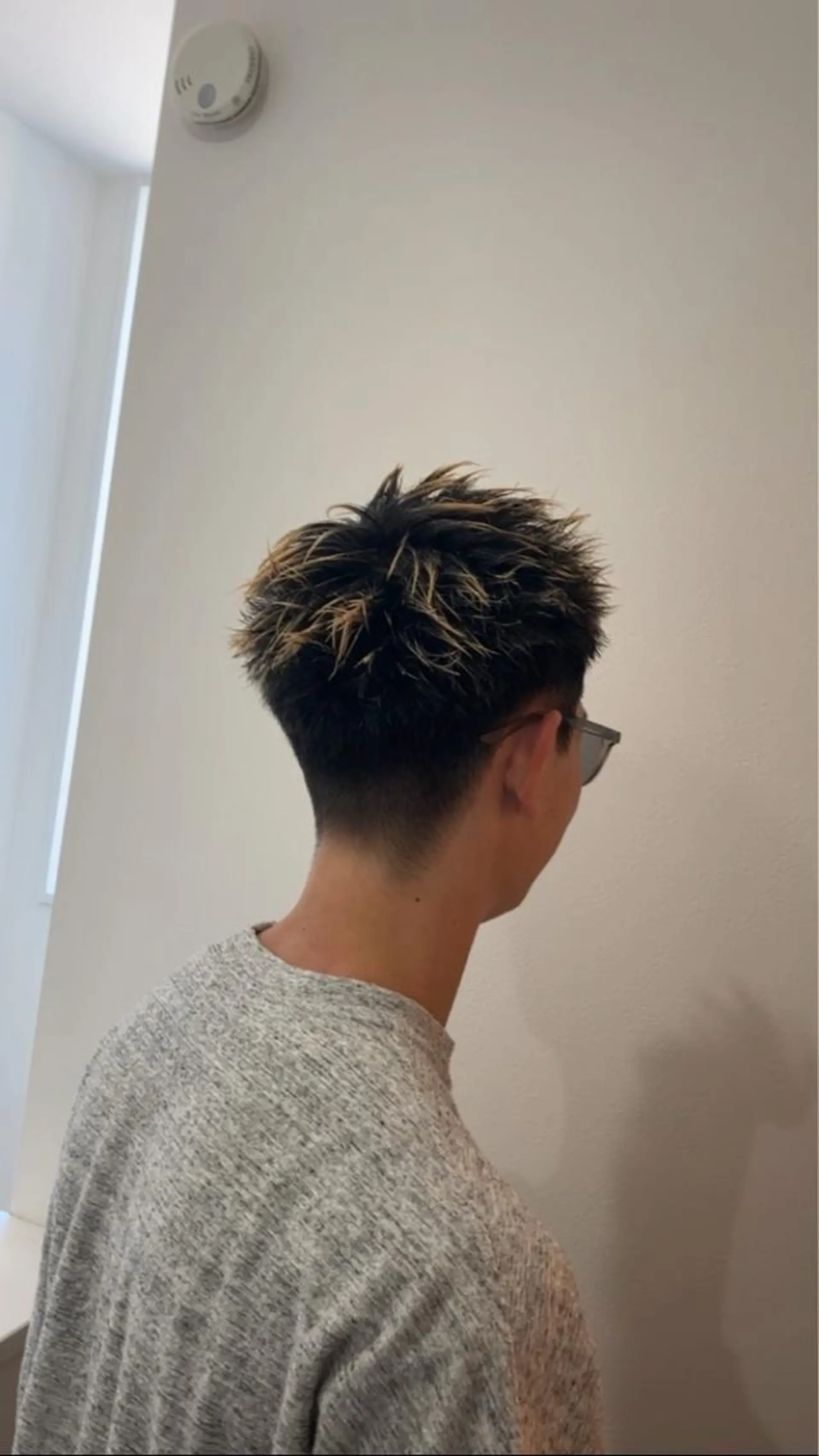 ショート メンズ 本田 央介のヘアスタイル