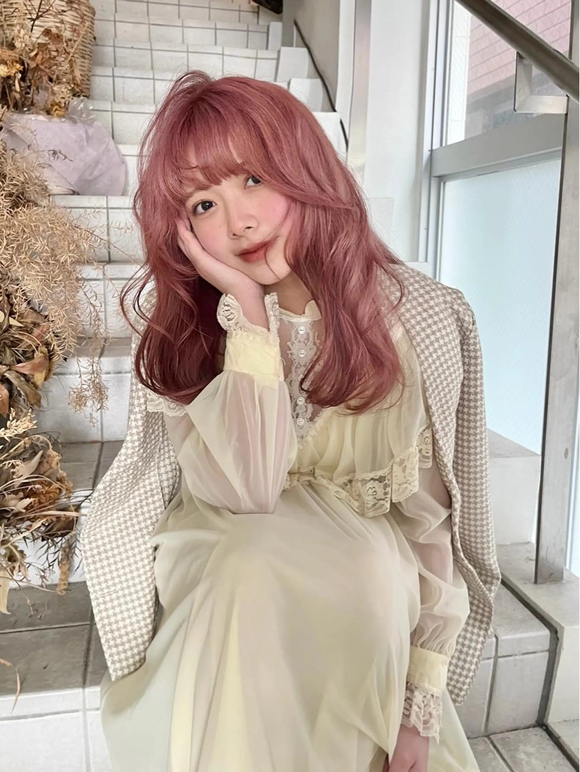セミロング カラー ベージュカラー ブリーチ ピンクカラー ピンクベージュ ヘアカラー トリートメント 🎀taro ブリーチなしカラーのヘアスタイル