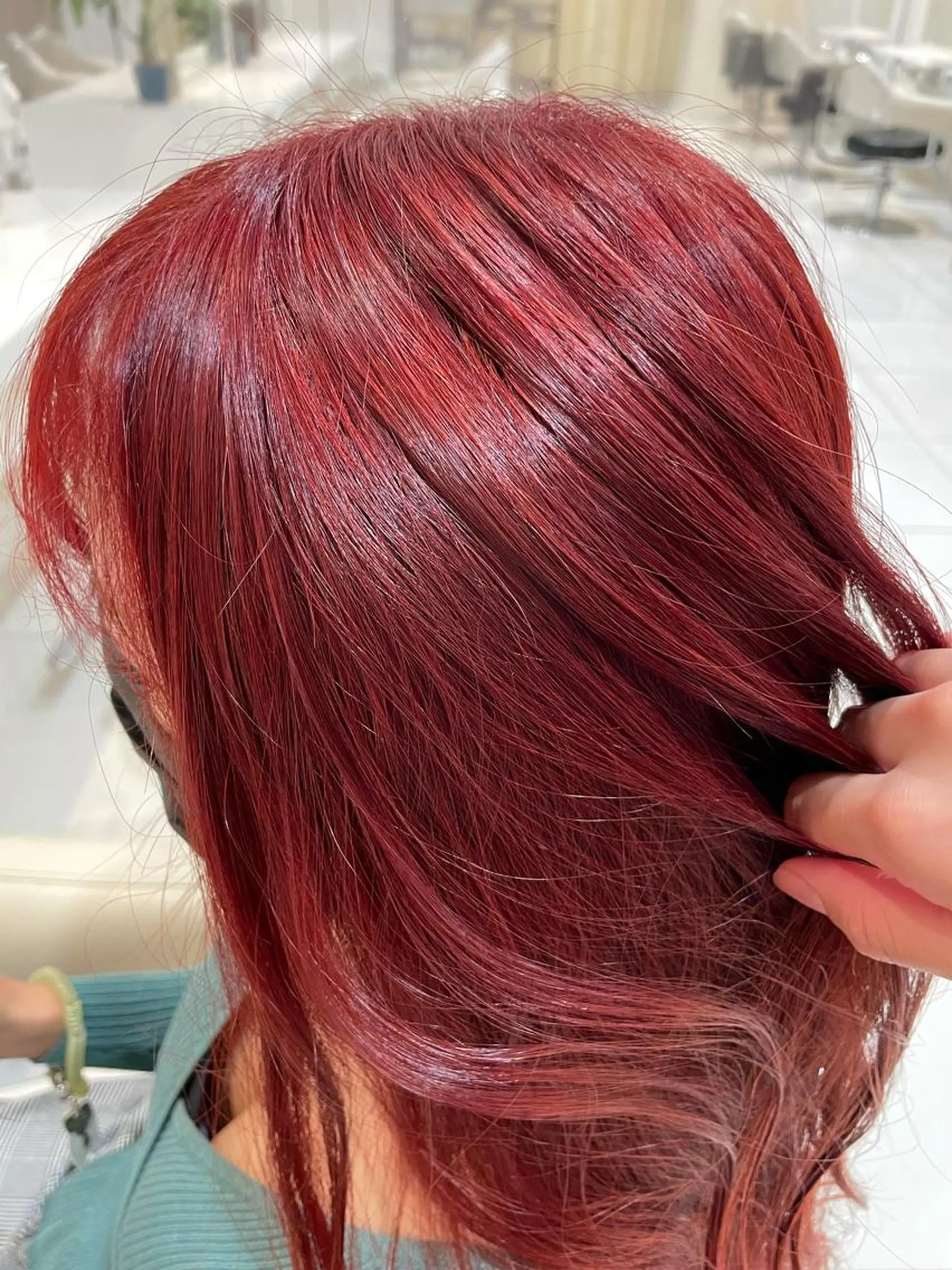 ロング カラー ブリーチ ハイトーンカラー ユ カの眉毛・アイブロウイメージ