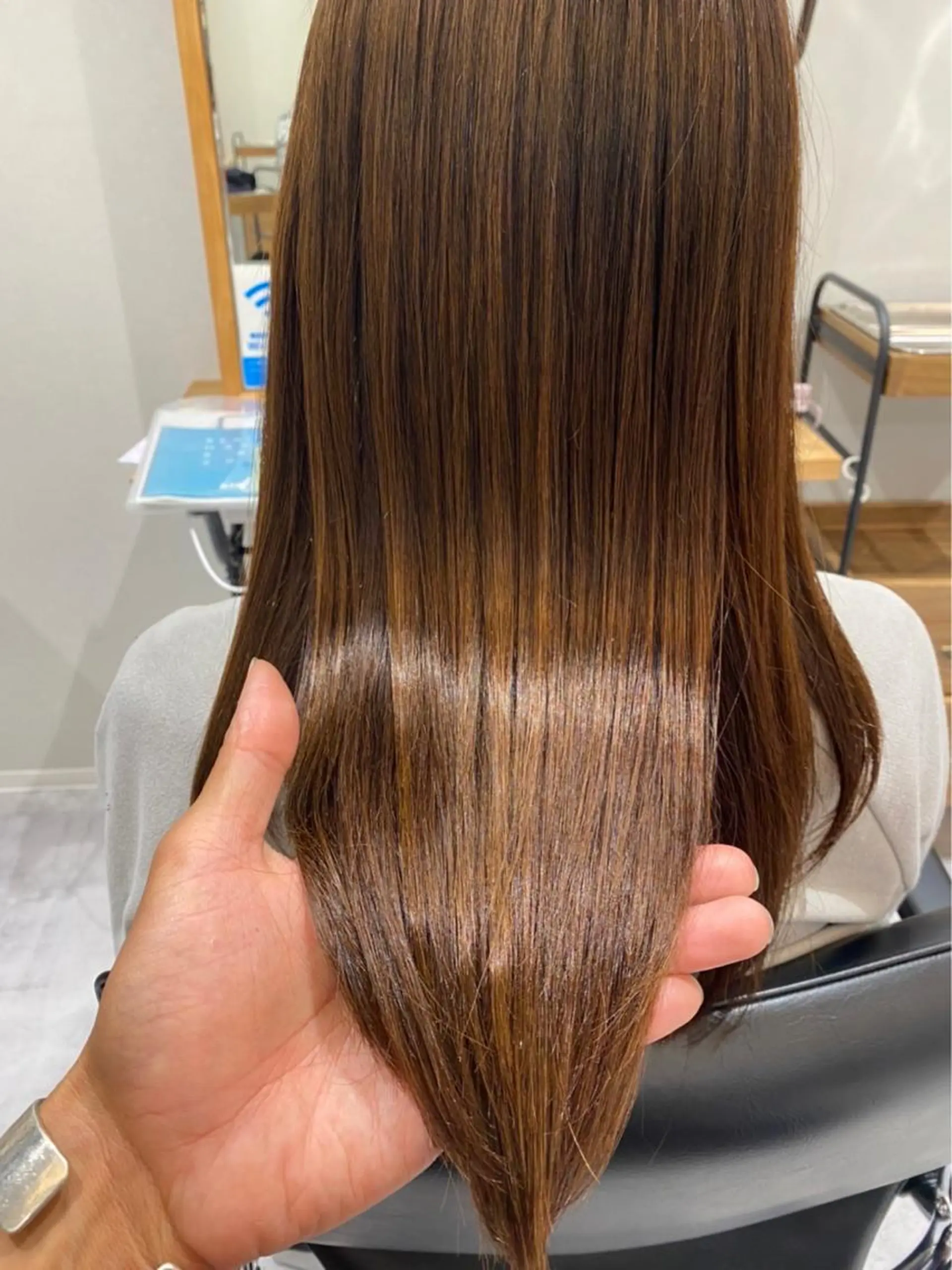 カラー 宮本 和真のヘアスタイル