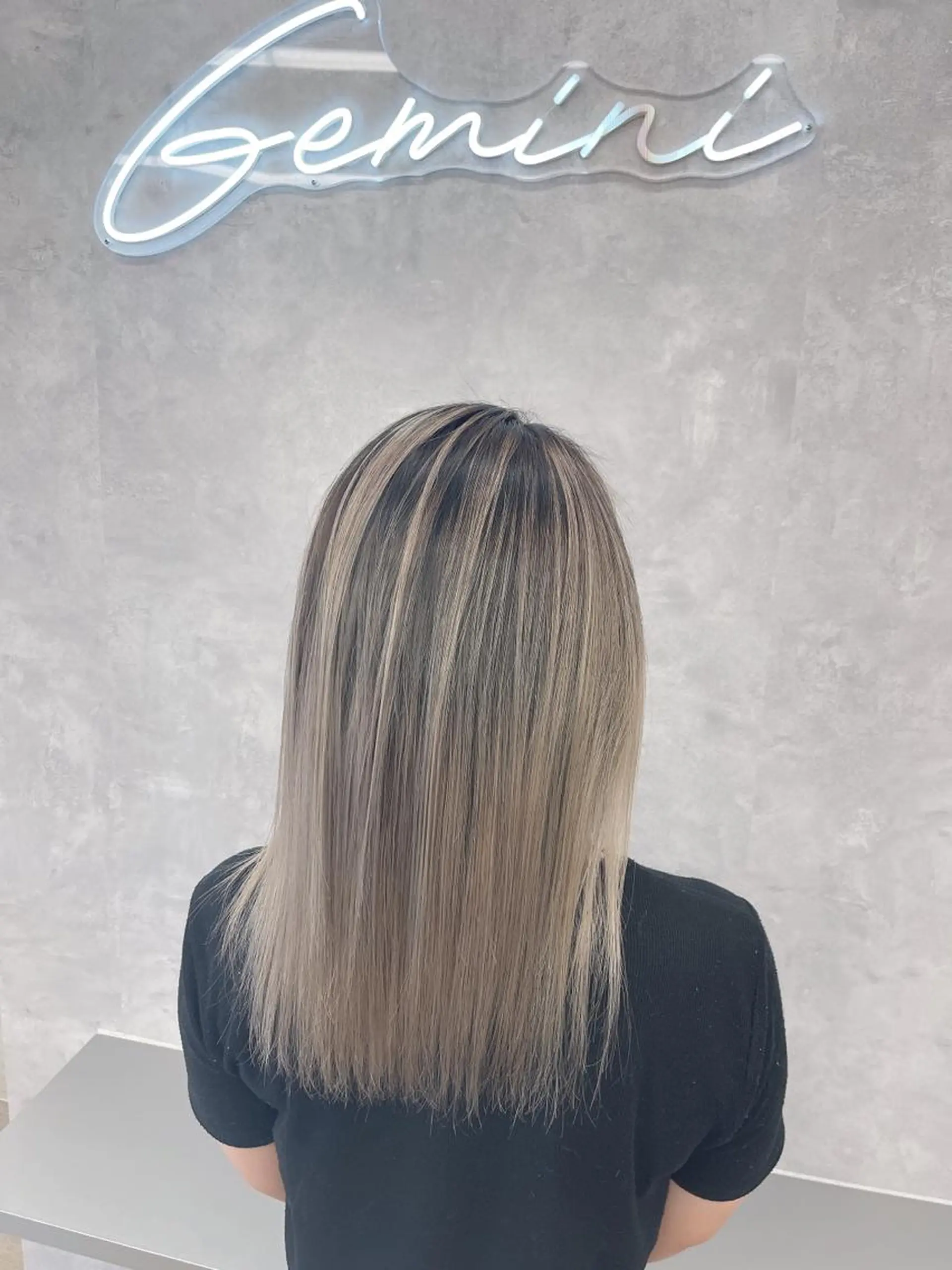 カラー Gemini代表 Maedaのヘアスタイル