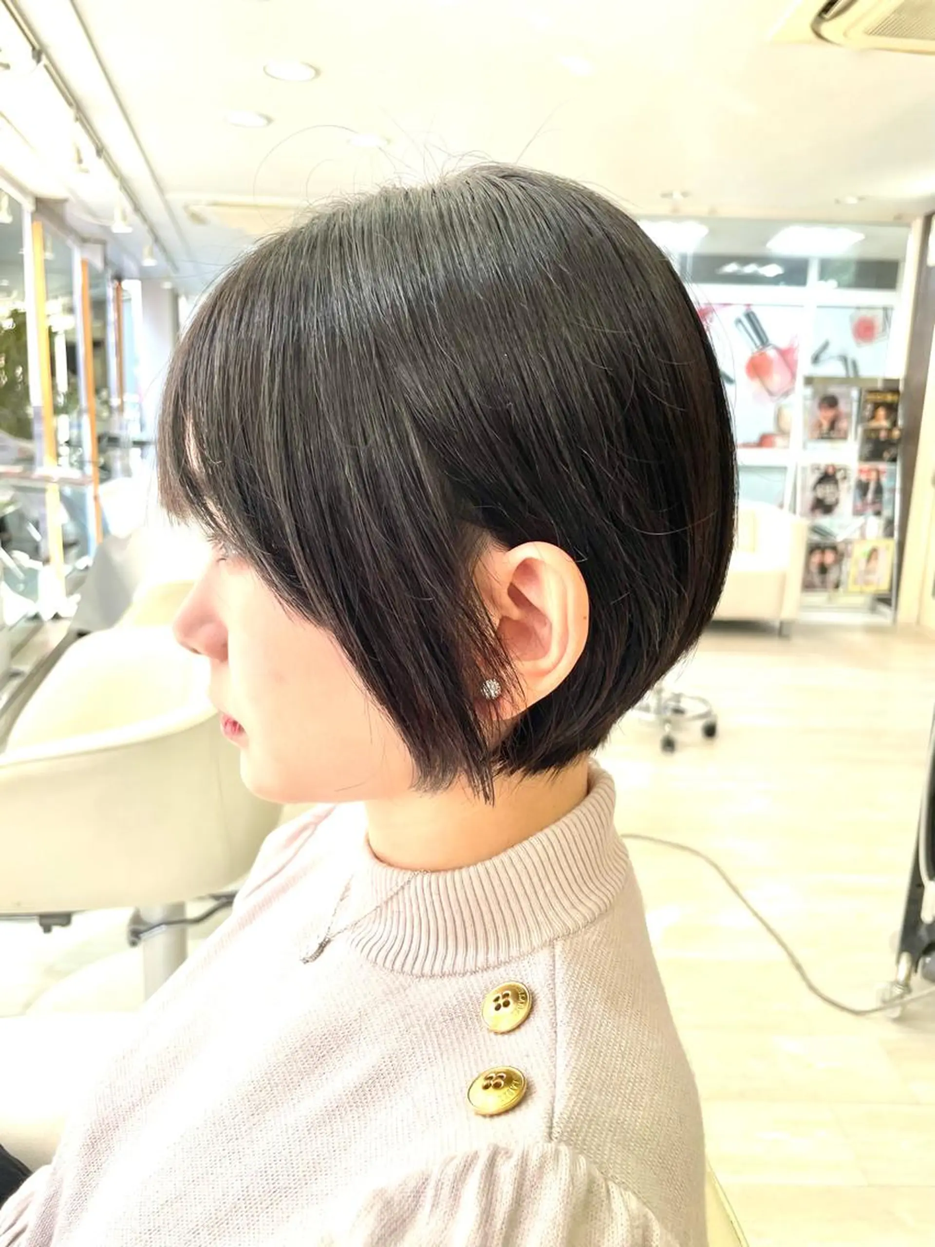 ショート カラー ショートボブ ボブ ショートヘア カット ヘアカラー トリートメント 5/1～の予約に注意 チーフ西川凌史のヘアスタイル