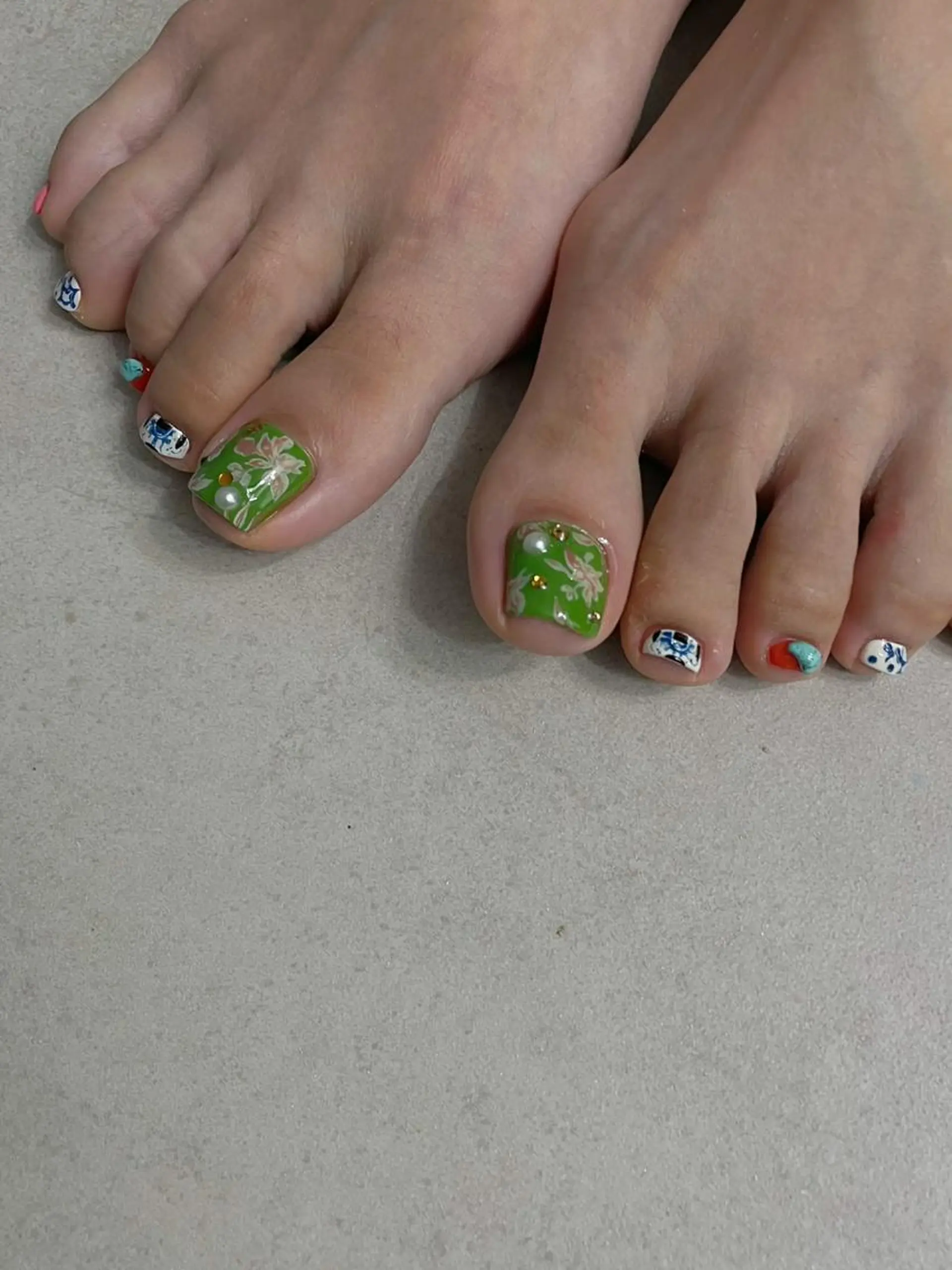 ネイル Froom🌻 村上夏菜のネイルデザイン