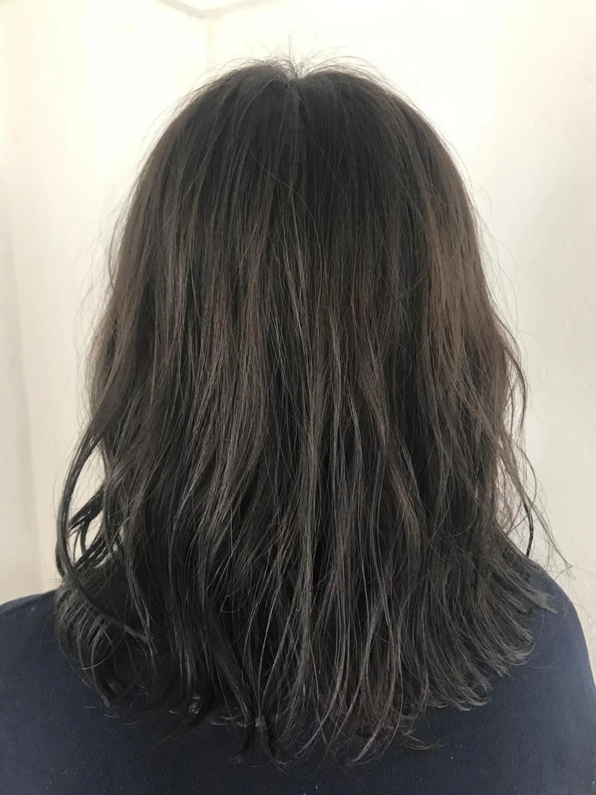 ミディアム アッシュ ショート&ボブ井上 菜樹のヘアスタイル