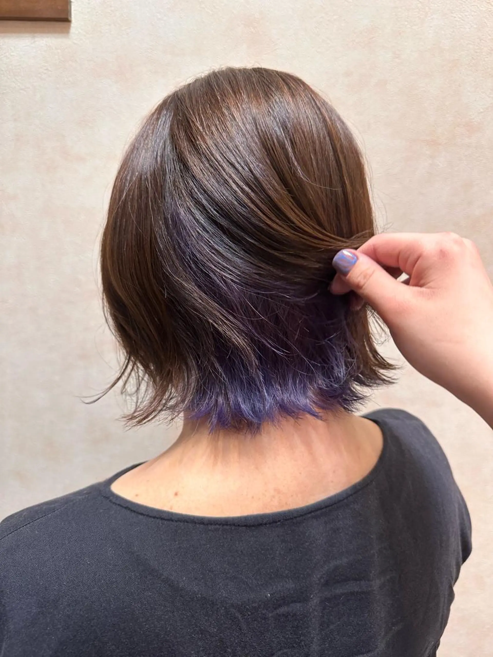 ミディアム カラー ブリーチ パープルカラー アメイジングヘアー 千歳店　福嶋のヘアスタイル