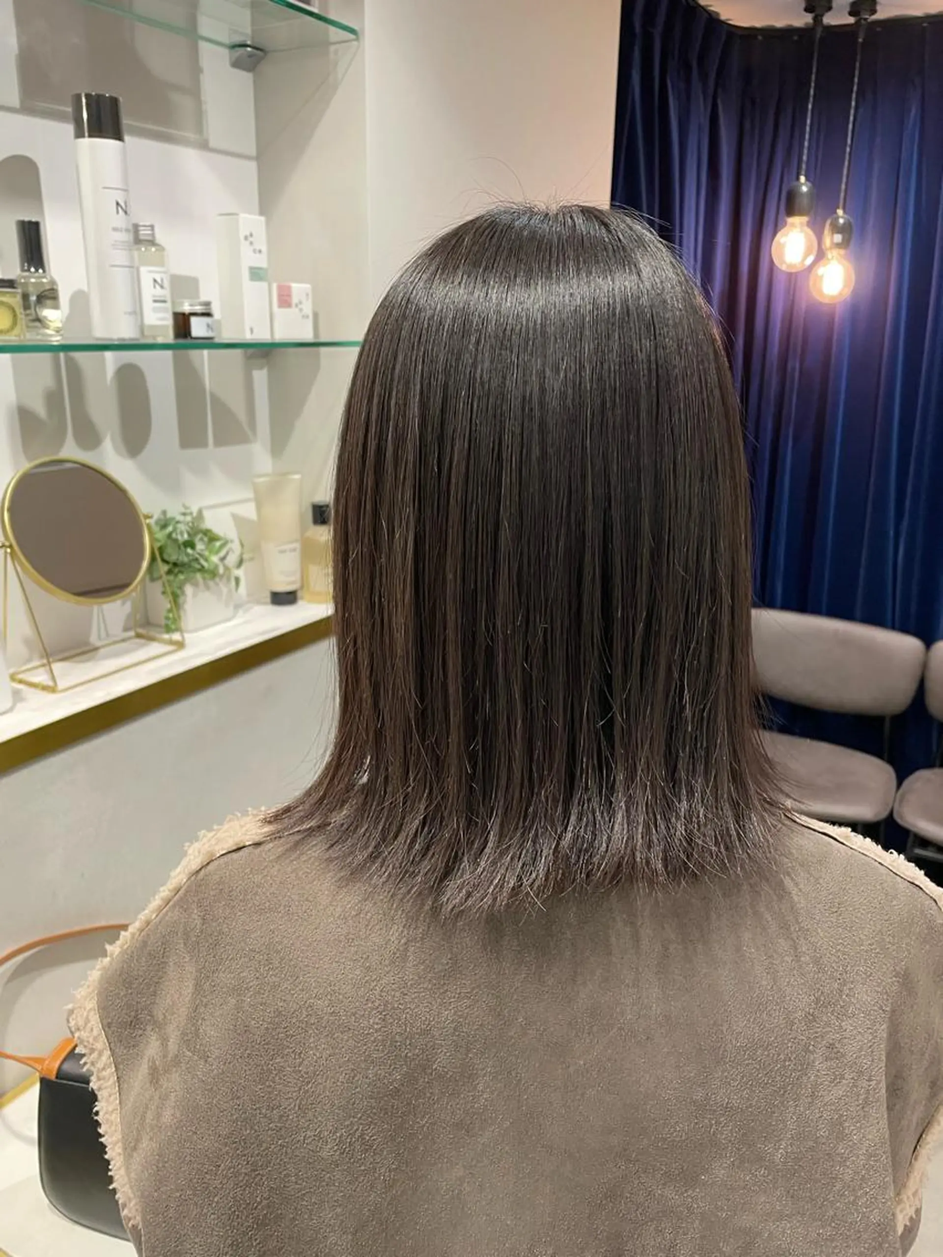 ミディアム パーマ ミディアムパーマ ストレートパーマ 縮毛矯正 レイヤー♡ 石川優奈のヘアスタイル