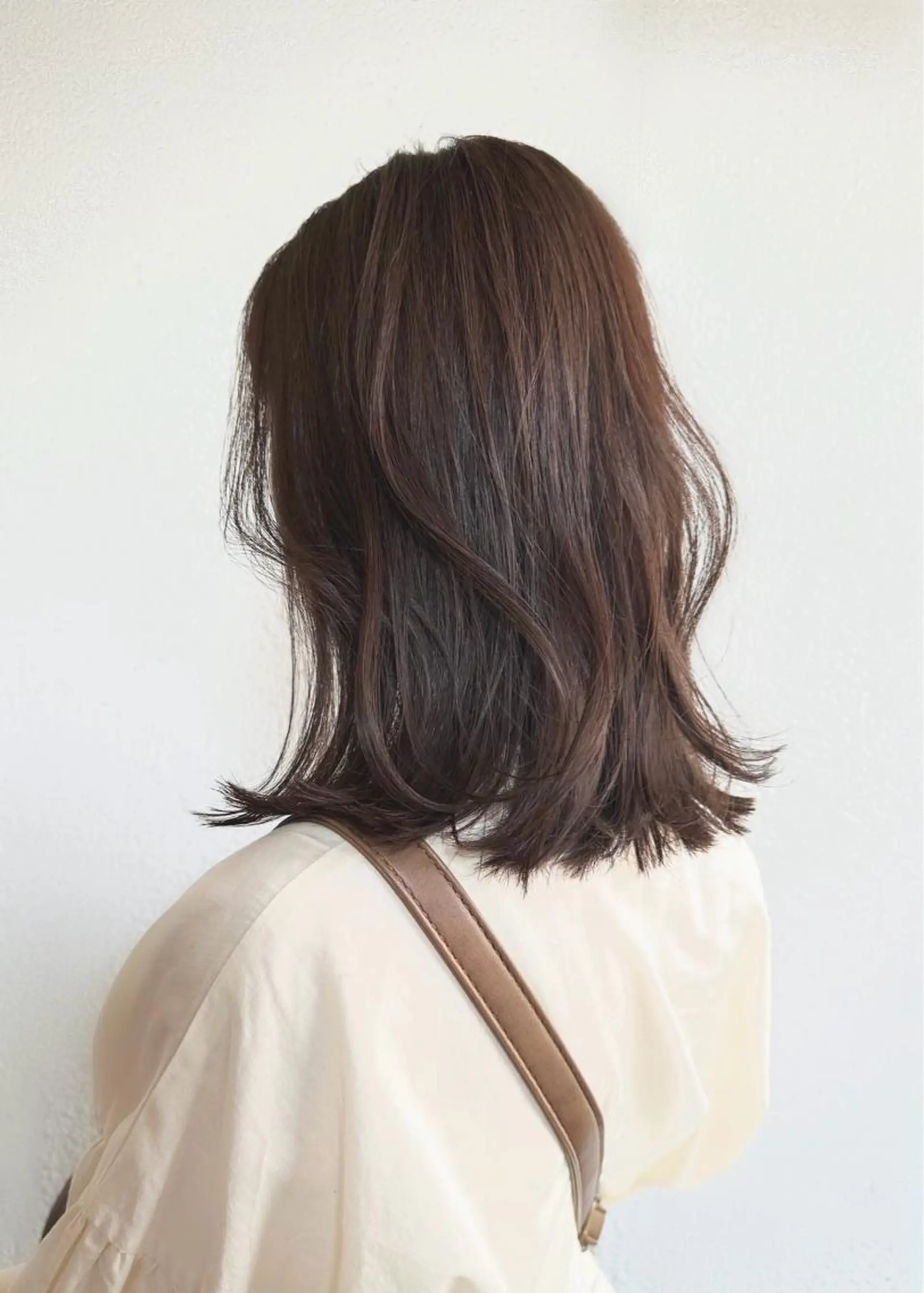 ミディアム カラー TRENCH　相澤 果歩のヘアスタイル