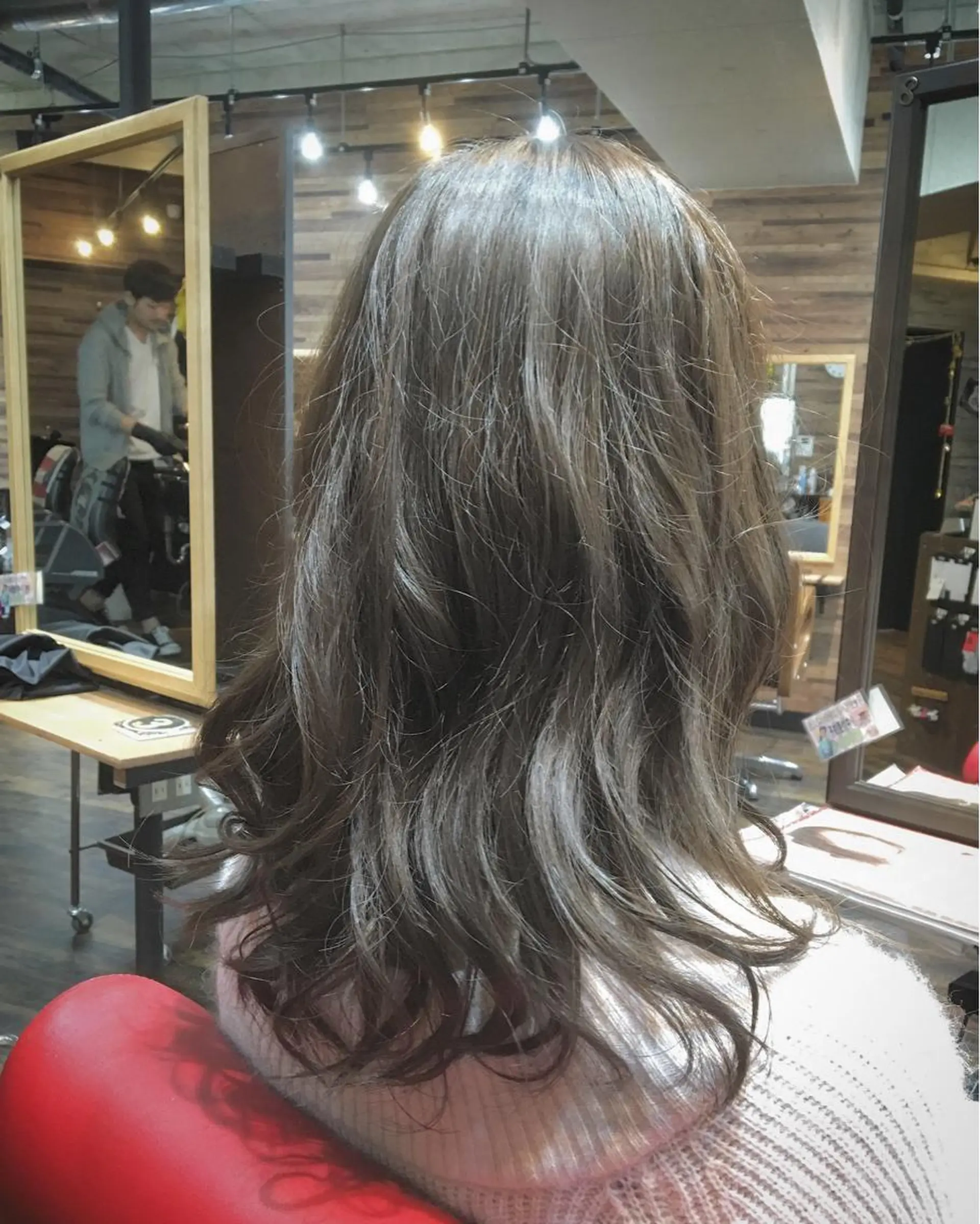 ロング カラー アッシュ ブリーチ ミント ブリーチなしカラー レッドカラー 川名 充✂️のヘアスタイル