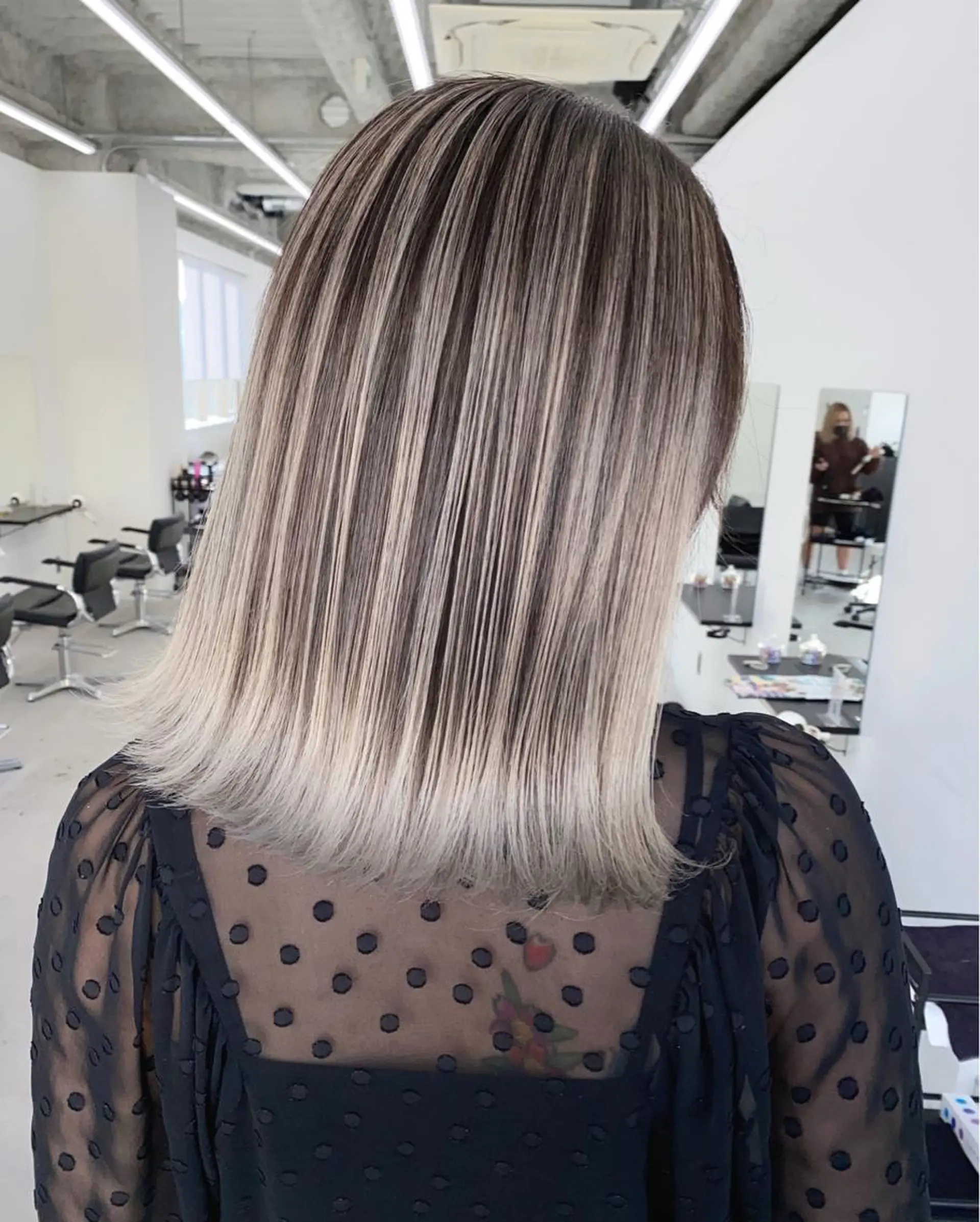 ミディアム カラー バレイヤージュ レイヤーカット ✨ブリーチ無し 透明感HIDEのヘアスタイル