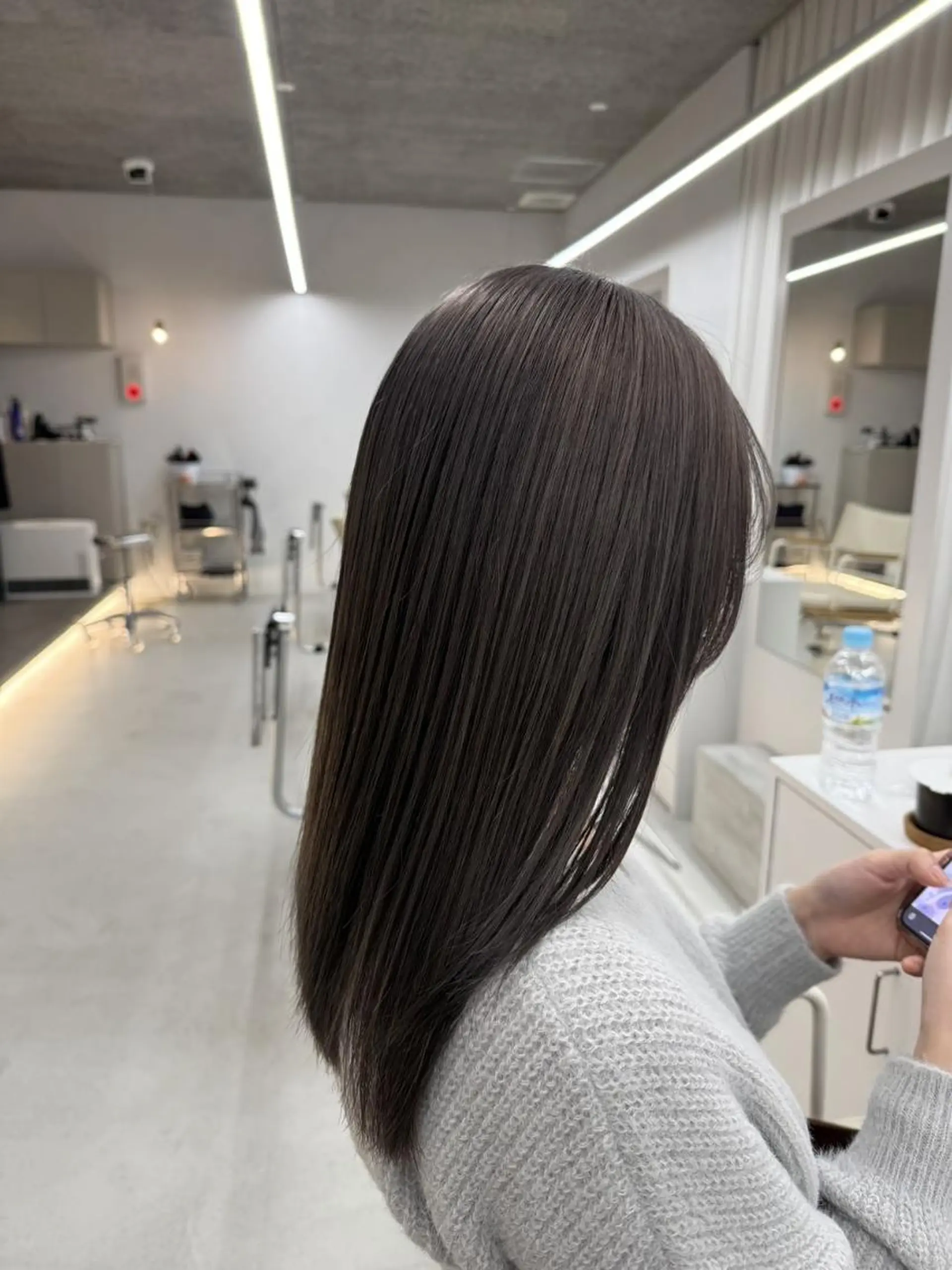 ロング yuto /ブリーチ /艶カラー/縮毛矯正のヘアスタイル