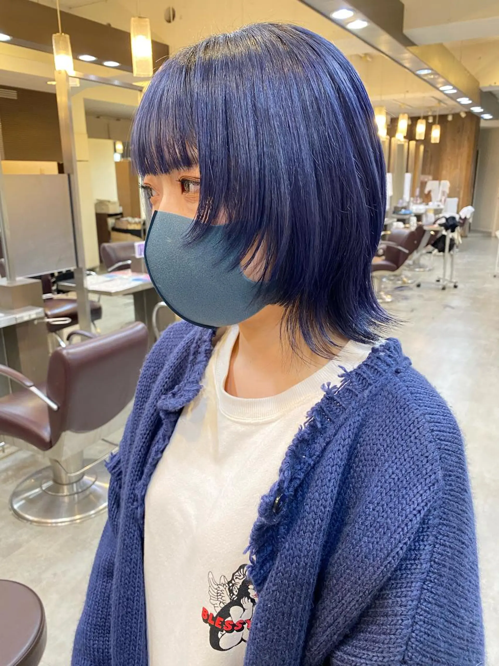 ミディアム カラー パーマ ヘアアレンジ メンズ キッズ ネイル mana 暖色カラーカットのヘアスタイル