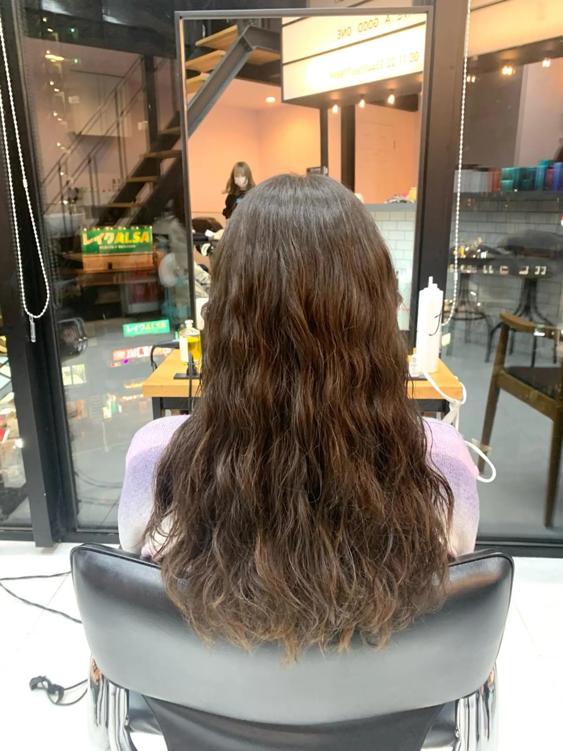 ロング パーマ 🌷ラベンダーピンク 顔まわり🌷ねいろのヘアスタイル