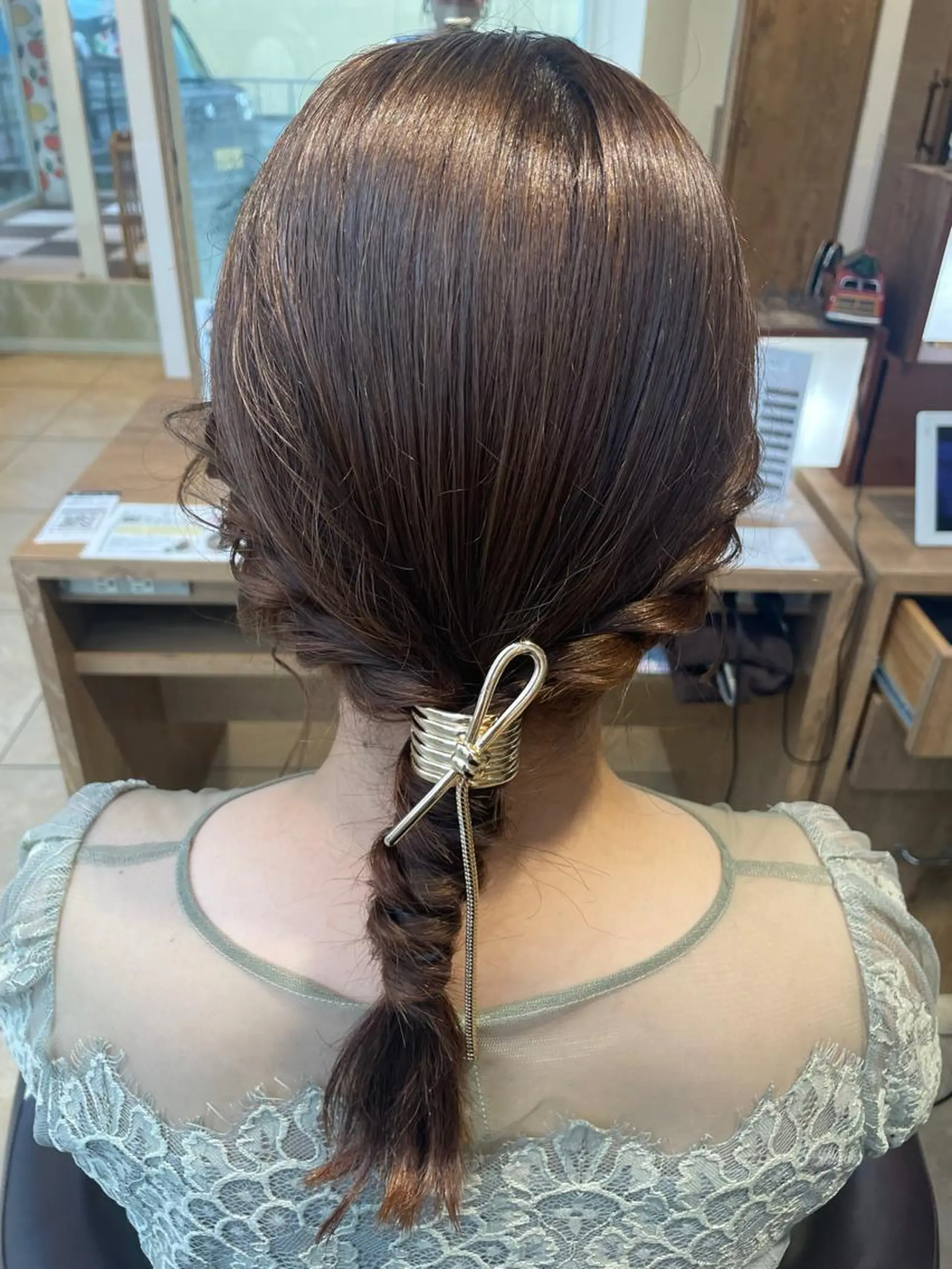 ミディアム ヘアアレンジ 結婚式・ブライダル ヘアセット EARTH中島 秋桜久のヘアスタイル