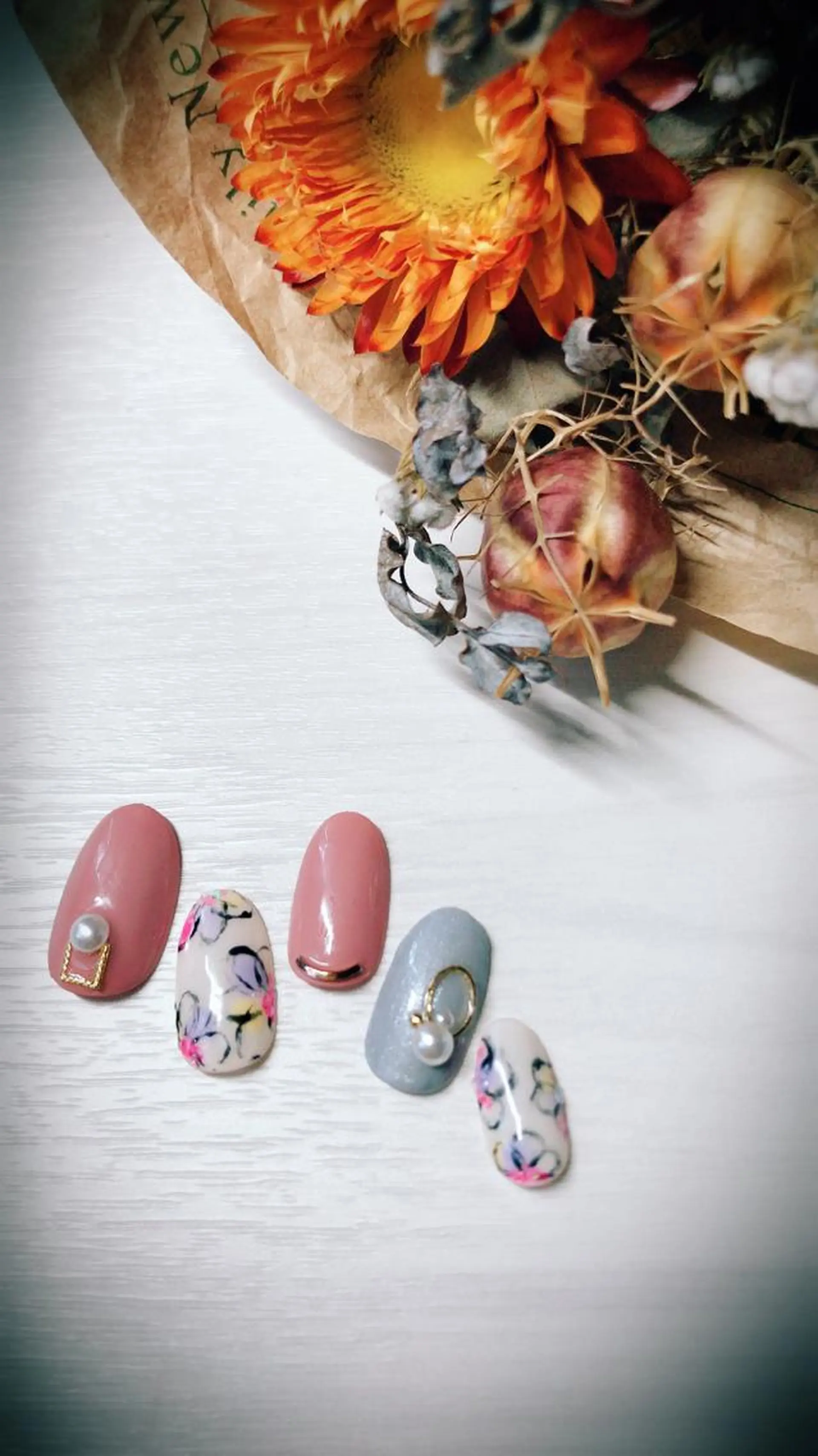 ネイル フラワーネイル TERAI ERINAの眉毛・アイブロウイメージ