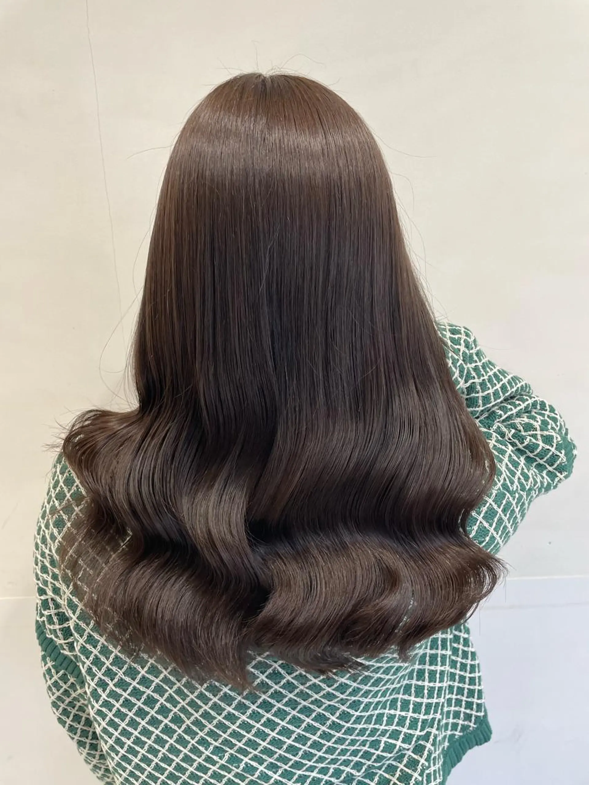 ミディアム カラー ヘアアレンジ キッズ マツエク・マツパ ベージュカラー ブリーチ ブルーカラー ブラウンカラー ブルージュ ヘアカラー トリートメント ヘッドスパ ヘアセット 髪質改善カラー🦋 田村のヘアスタイル