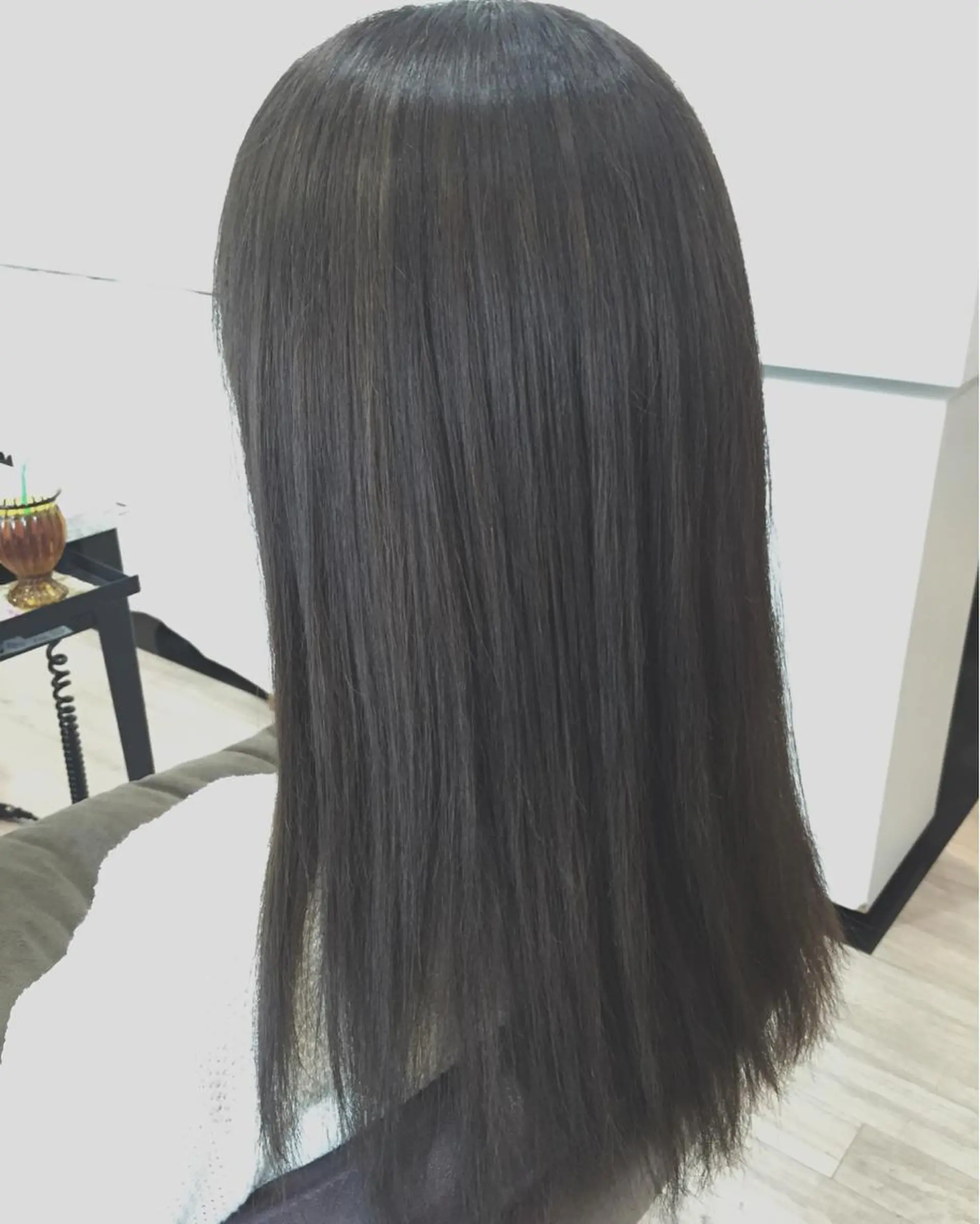 ロング カラー アッシュ グレージュ 菅井 敏樹のヘアスタイル