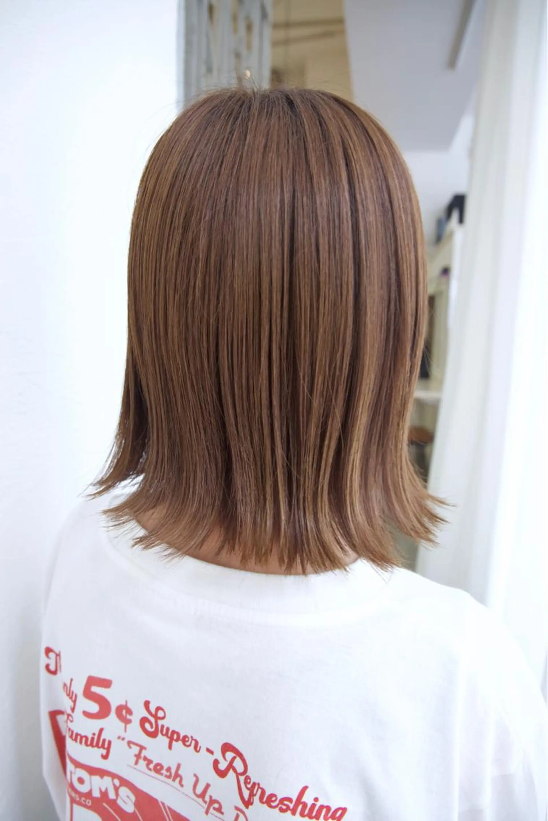 ミディアム カラー fio マナミのヘアスタイル