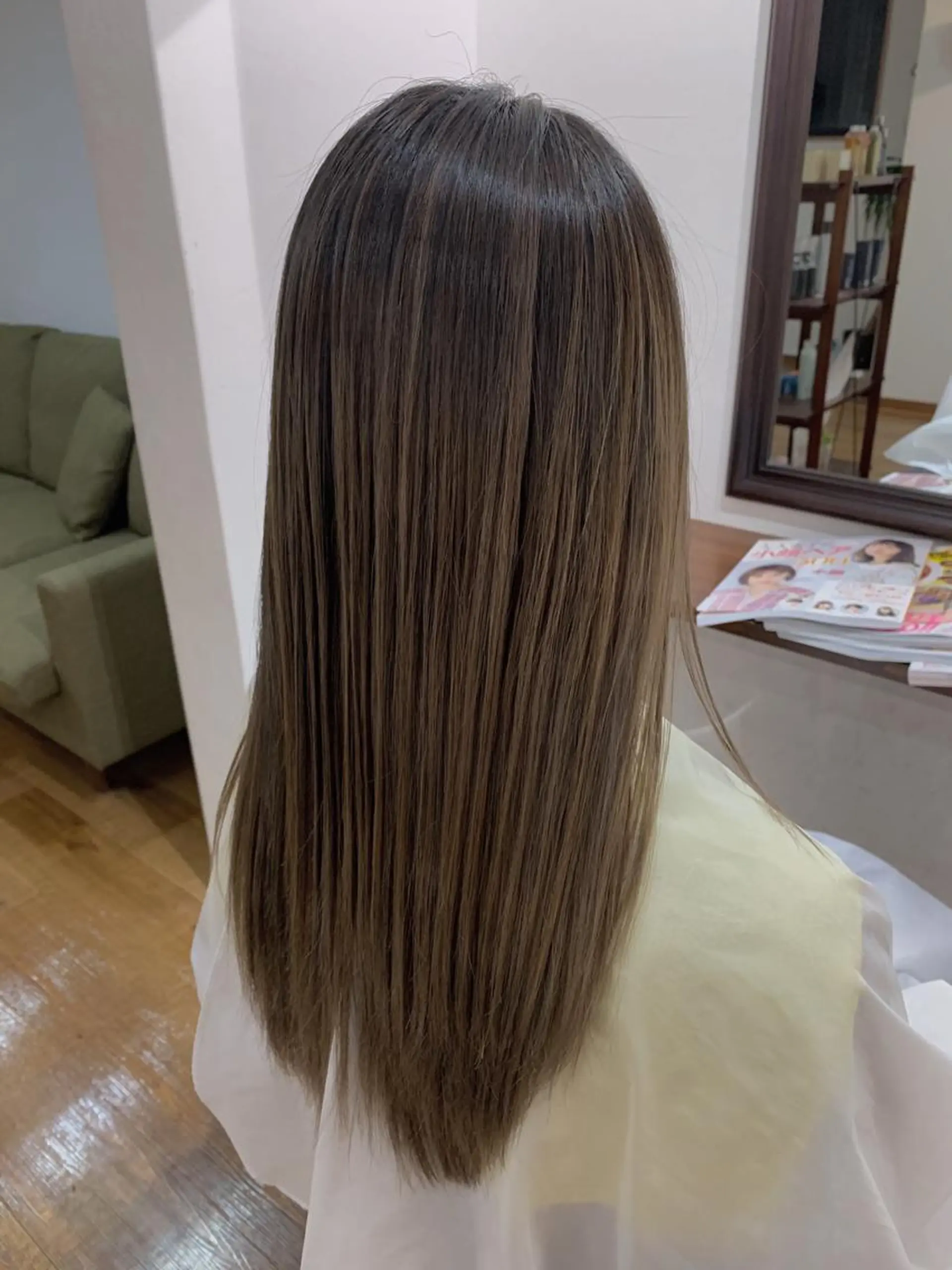 セミロング アッシュ Albright所属・レイヤーカット/縮 毛矯正/のヘアスタイル