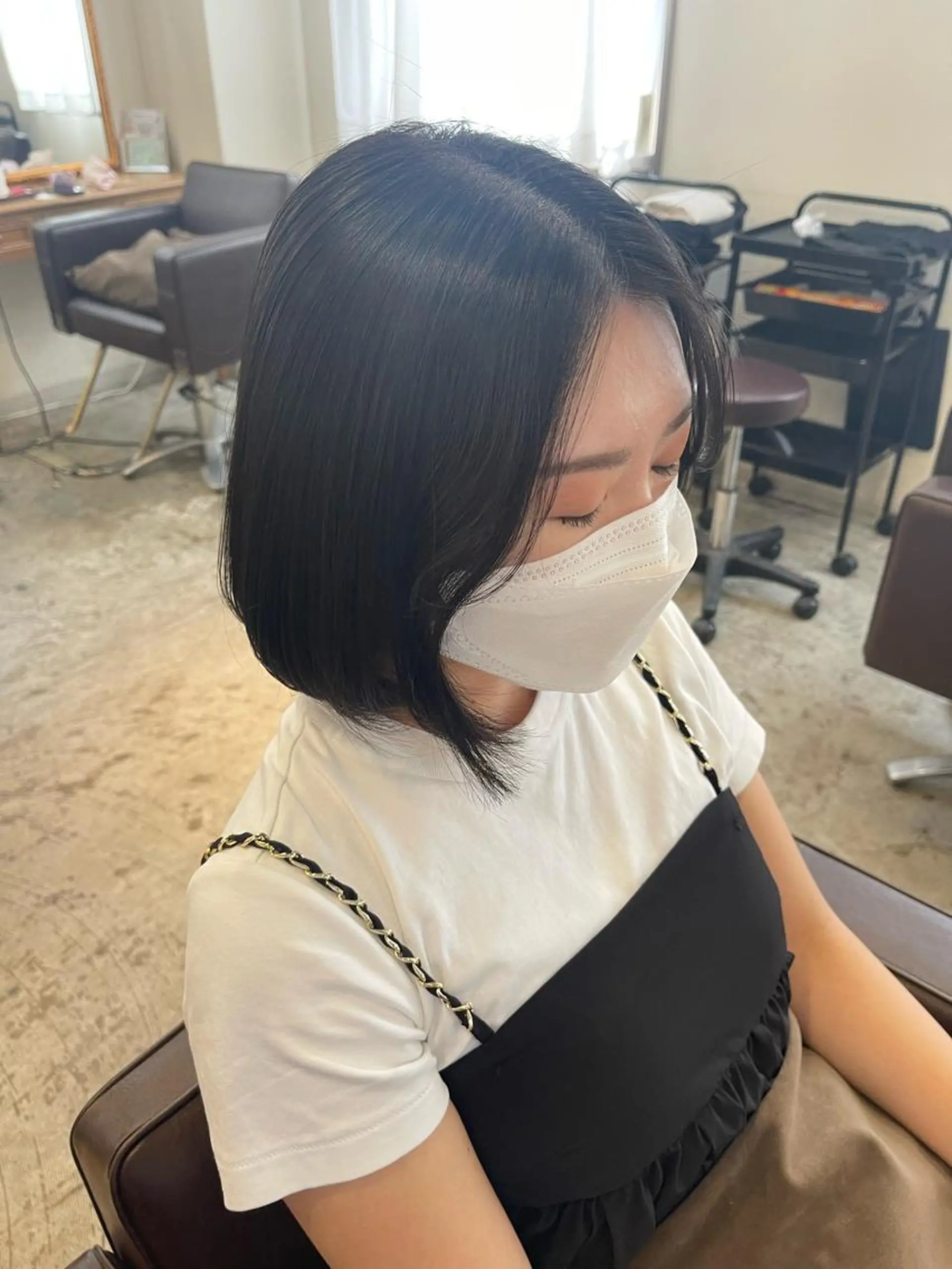 ショート カラー グレージュ オリーブグレージュ オリーブグレー タンバルモリ 韓国風ヘア 🫧chinatsu 🫧のヘアスタイル