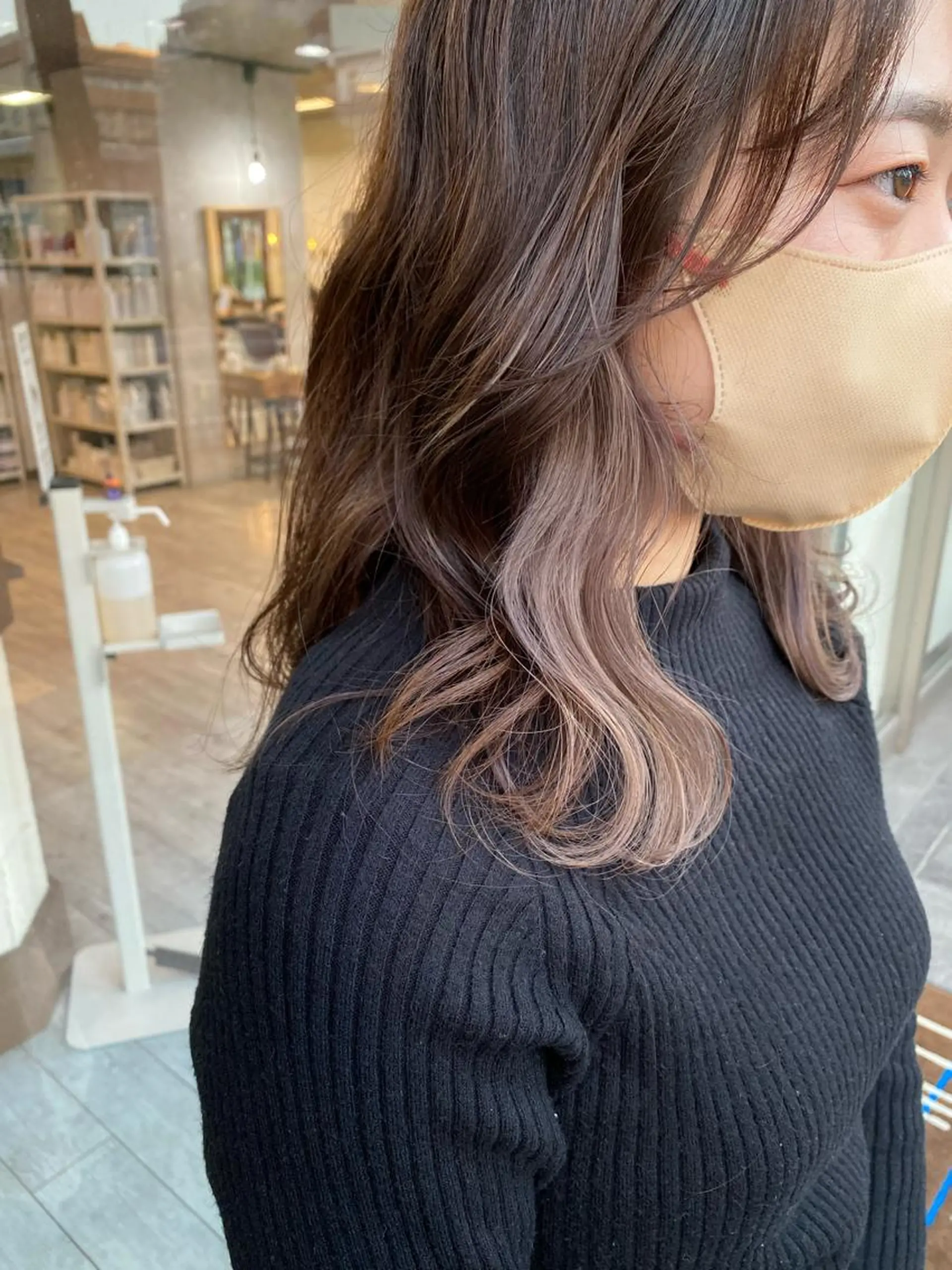 ミディアム カラー ベージュカラー イヤリングカラー ヘアカラー トリートメント 日比 貴大/ minim hairのヘアスタイル