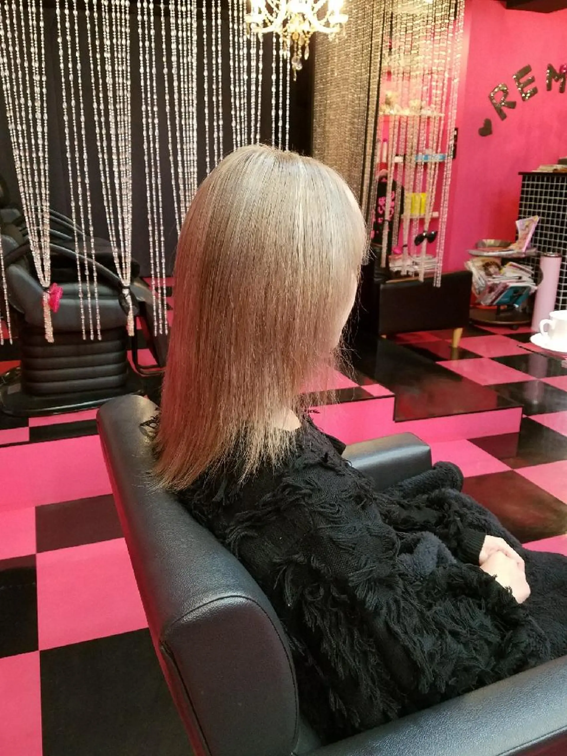 カラー セミロング ブリーチ メッシュ トリートメント REMIX　by　  Love　hairのヘアスタイル