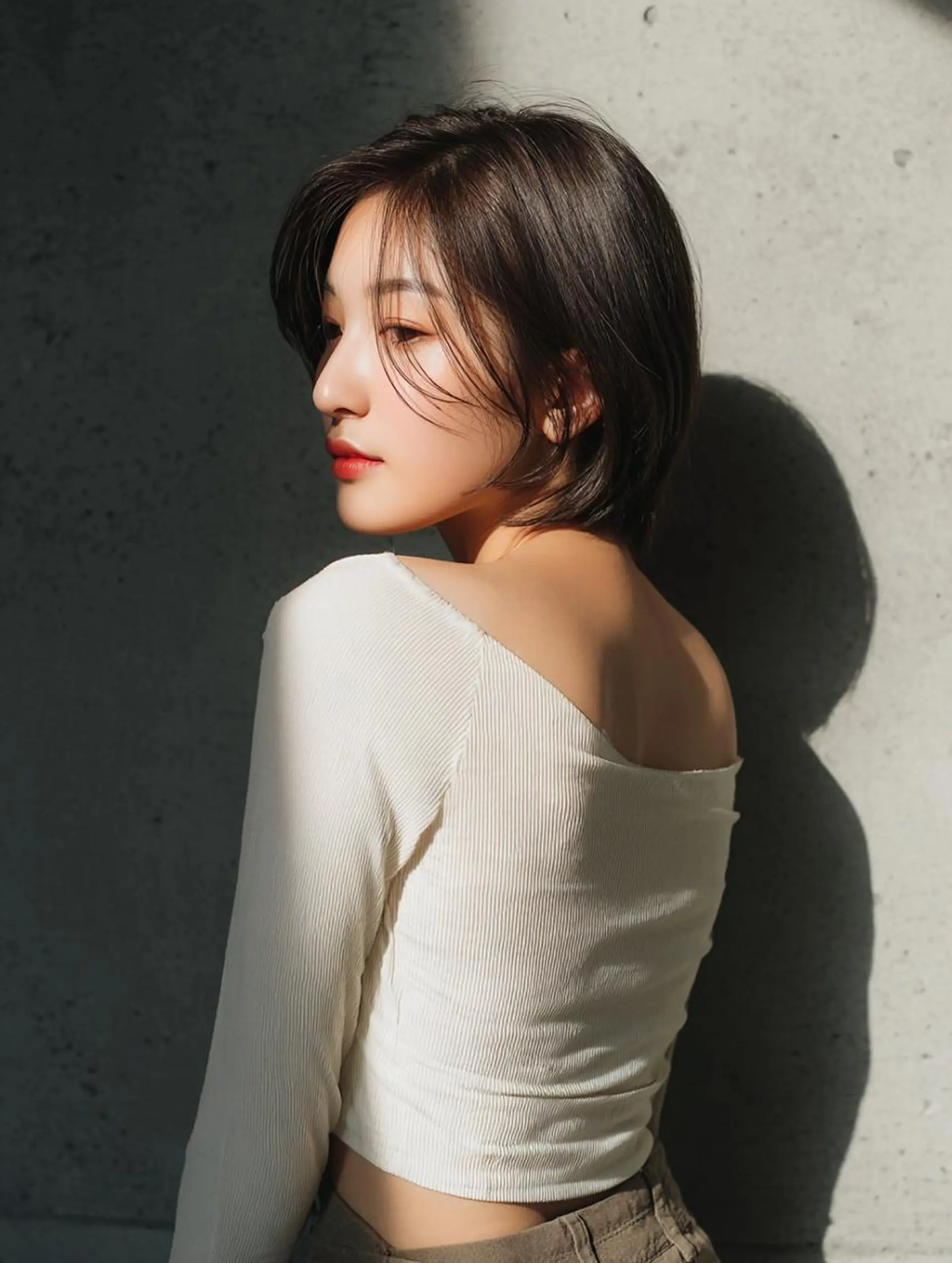 ショート カラー 黒髪 くびれヘア ブリーチお任せ🫧 tokute高円寺のヘアスタイル