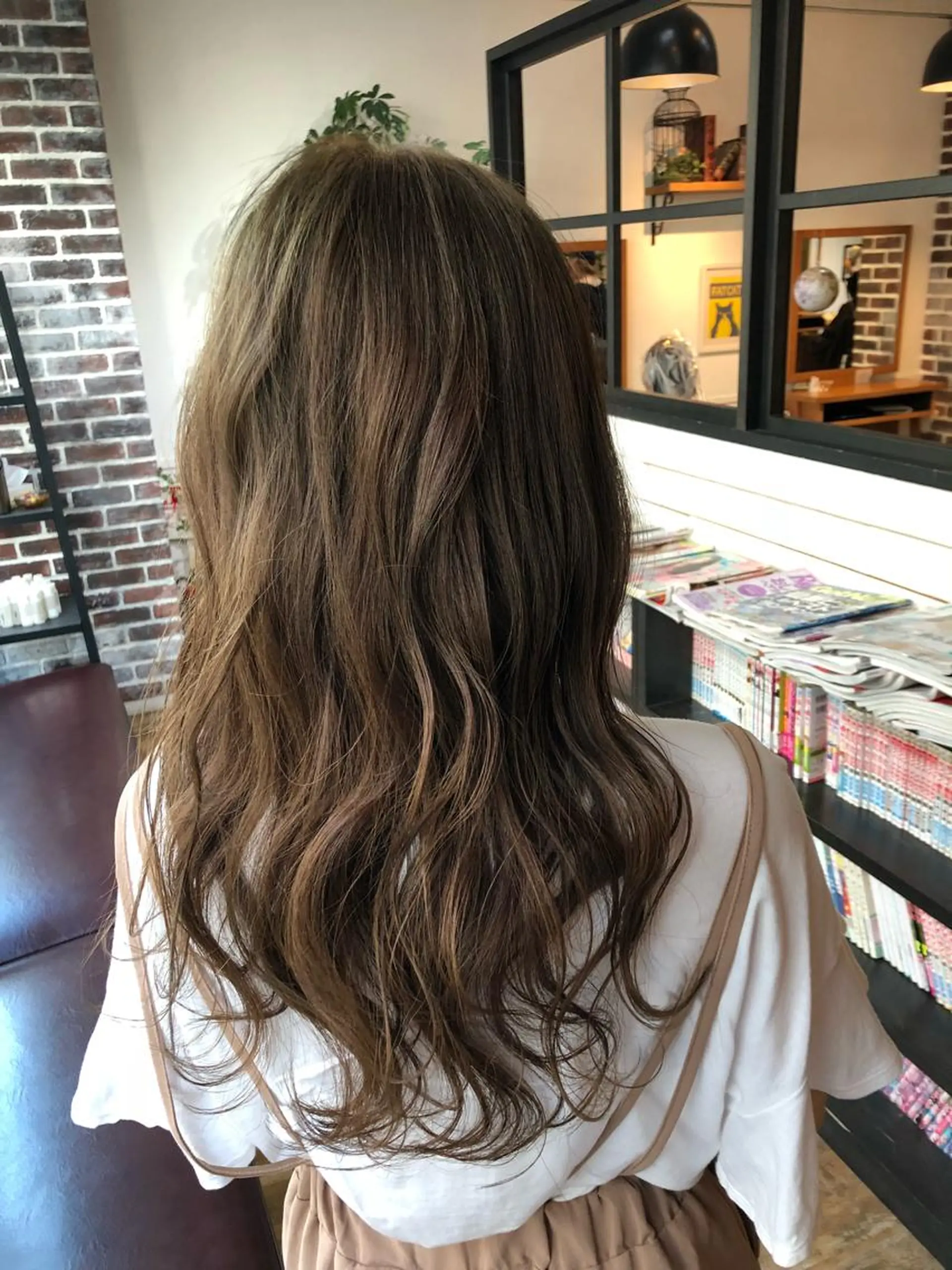 セミロング カラー アッシュ ベージュカラー カット ヘアカラー トリートメント ヘッドスパ 木下大地 HAIR  Oneのヘアスタイル