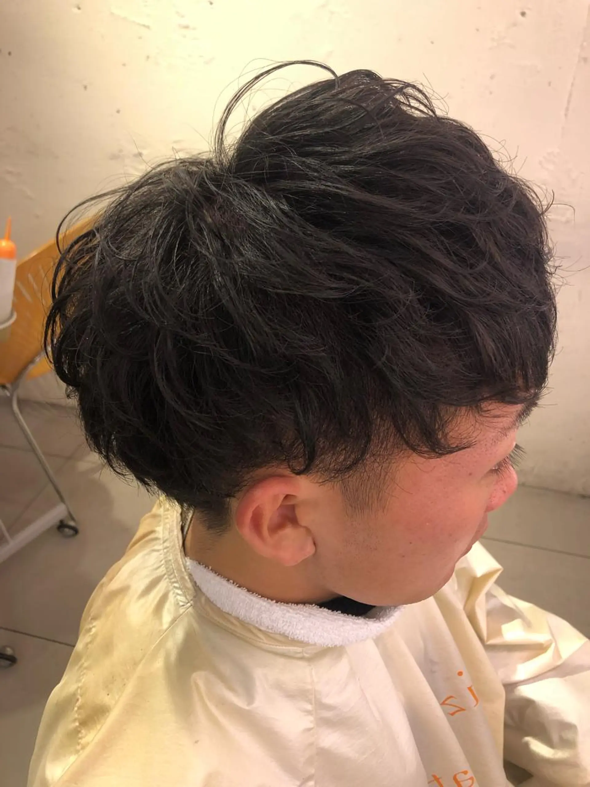 パーマ 推しカラー オタク美容師 山本のヘアスタイル