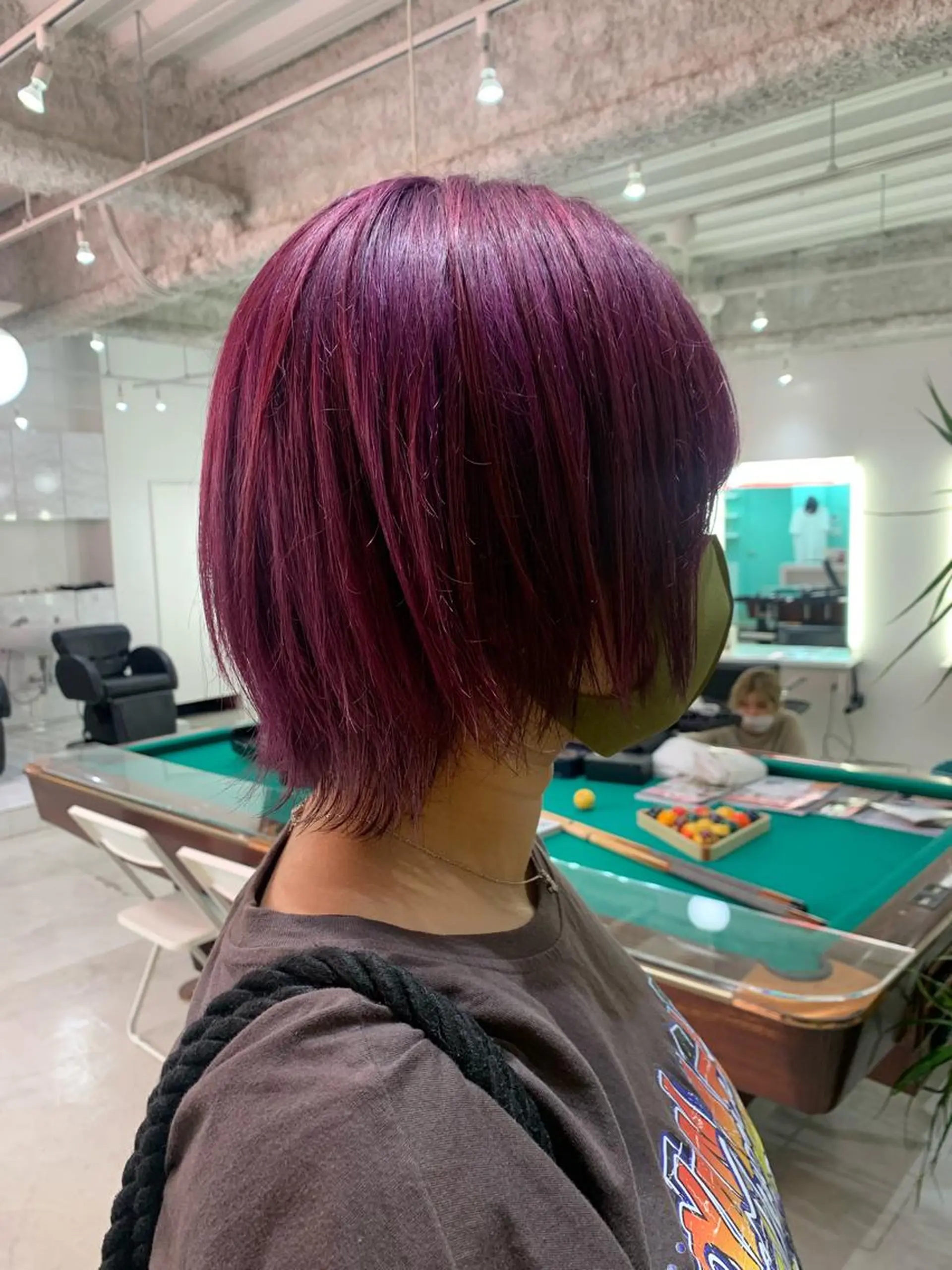 ショート 🧨ブリーチー×ボブ レイヤー💎じゅえるのヘアスタイル