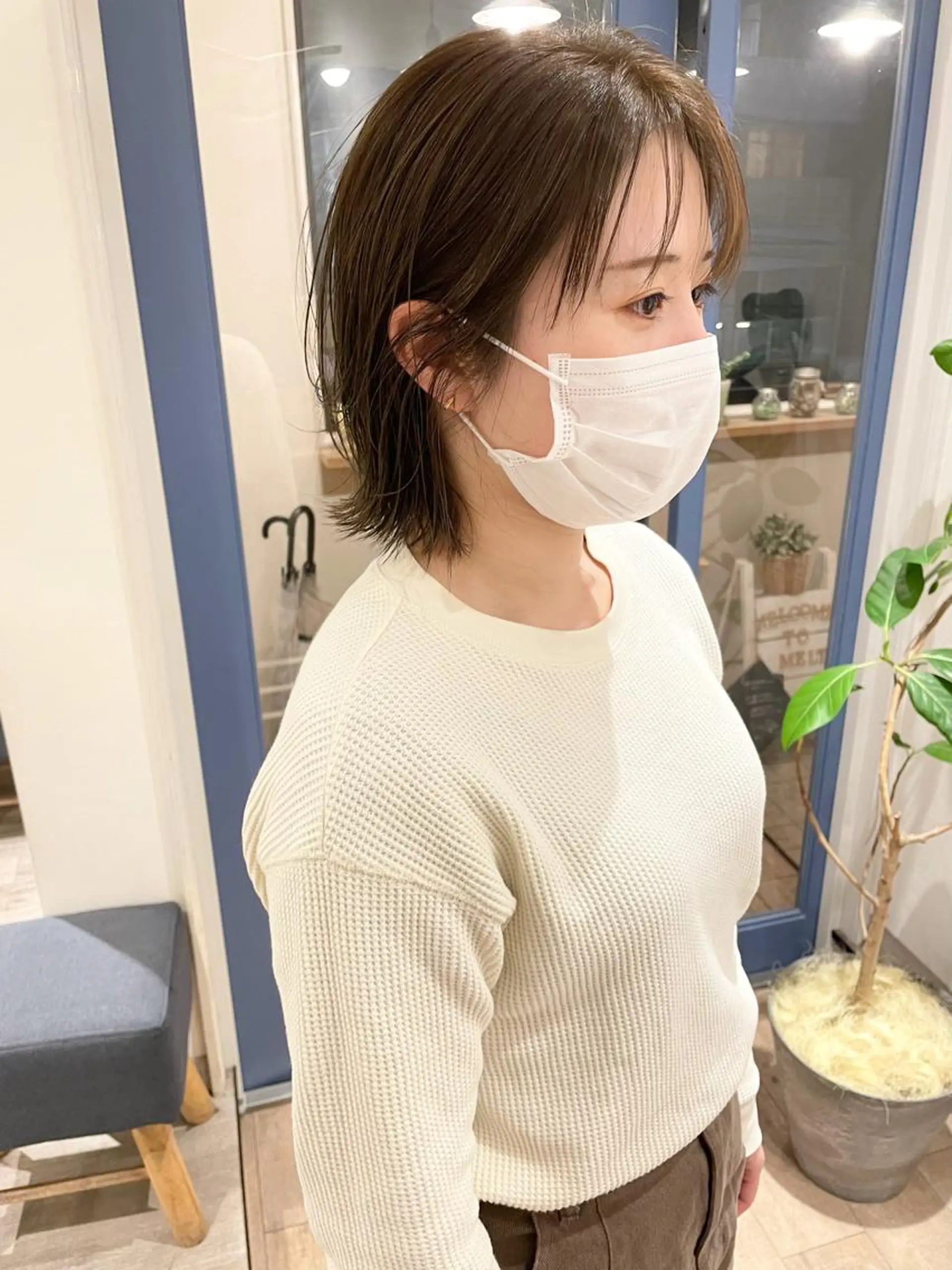 ミディアム カラー 切りっぱなしボブ ミディアムパーマ ベージュカラー ブリーチ ブラウンカラー 🩰オリーブ/ ベージュ松本咲花🩰のヘアスタイル