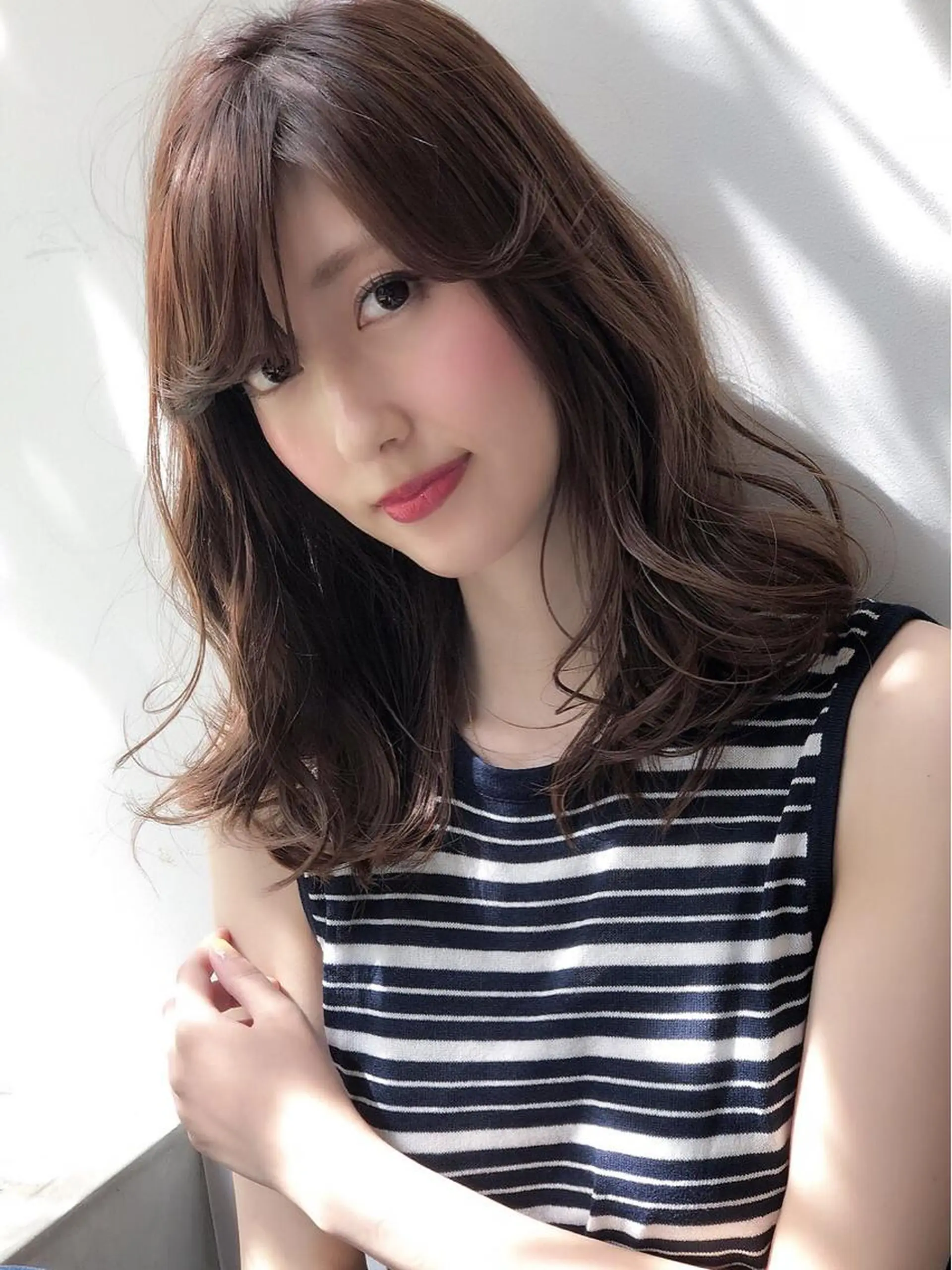 ミディアム 山本翔一郎 韓国顔周りレイヤーのヘアスタイル