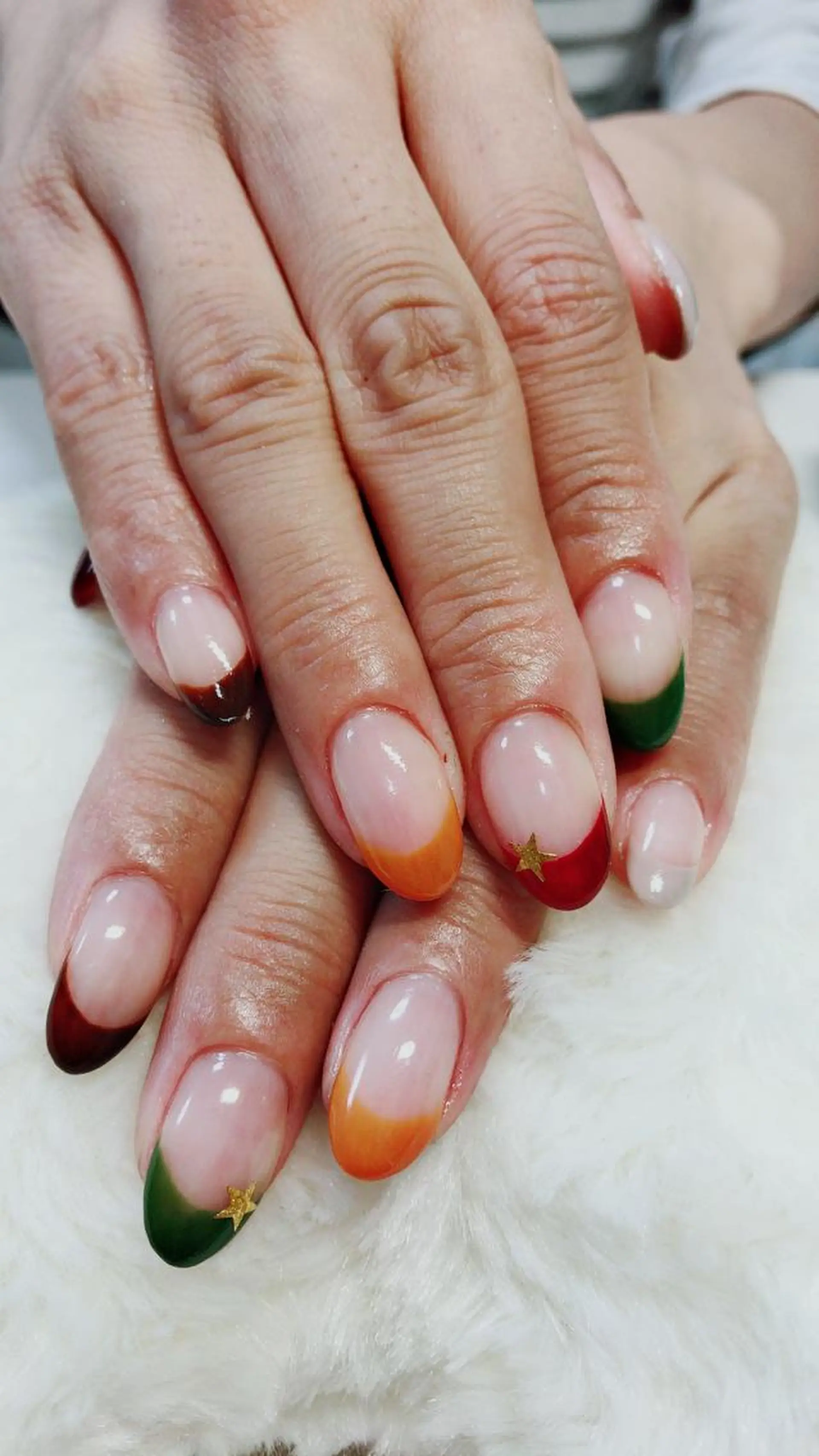 ネイル フレンチネイル ハンドネイル Nail salon Three R所属・ネイルサロン Three   R.のエステ・リラクイメージ