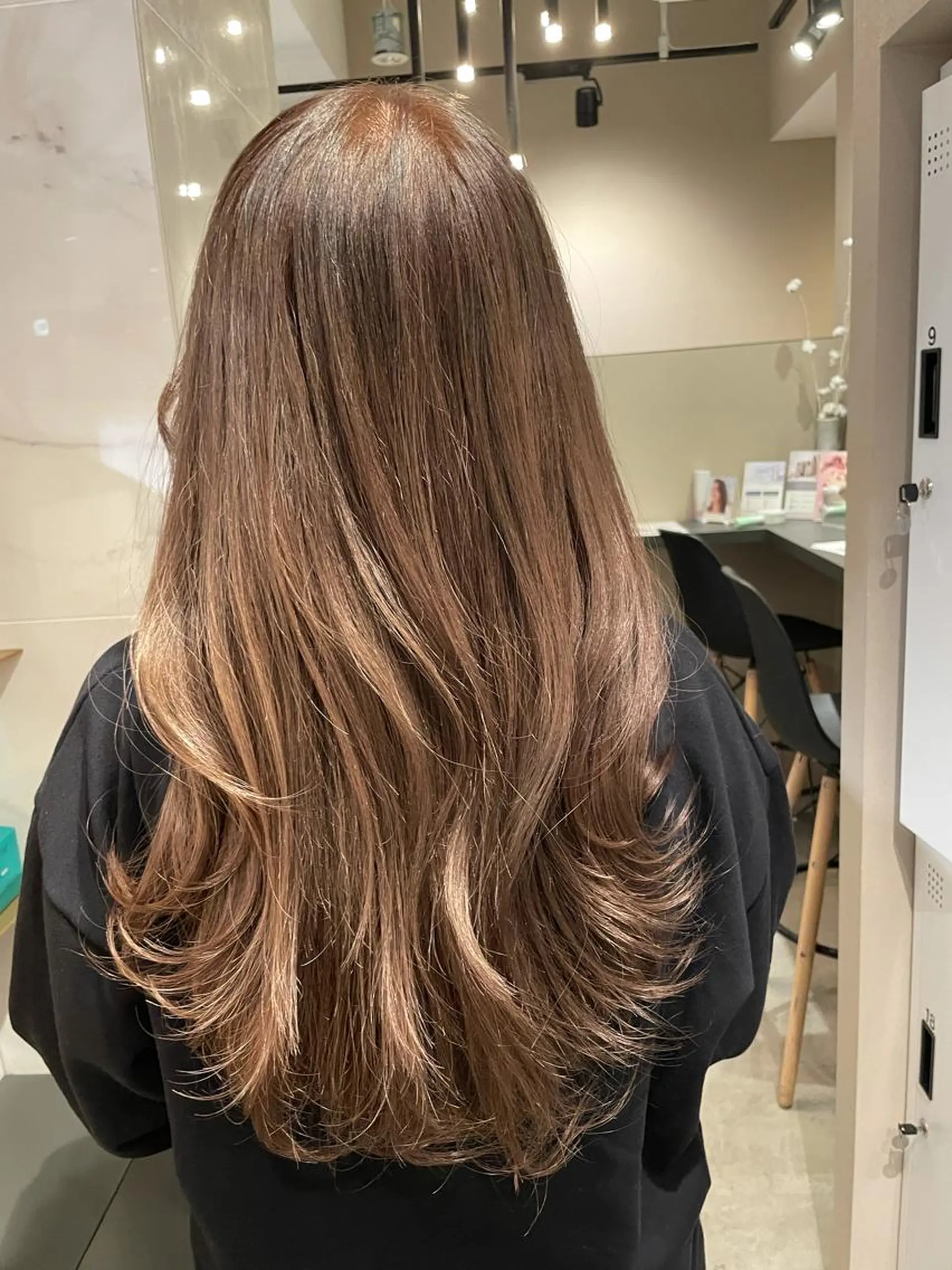 カラー ベージュカラー シルバー シルバーベージュ メンズ特化⚜️ 藤原あずさのヘアスタイル