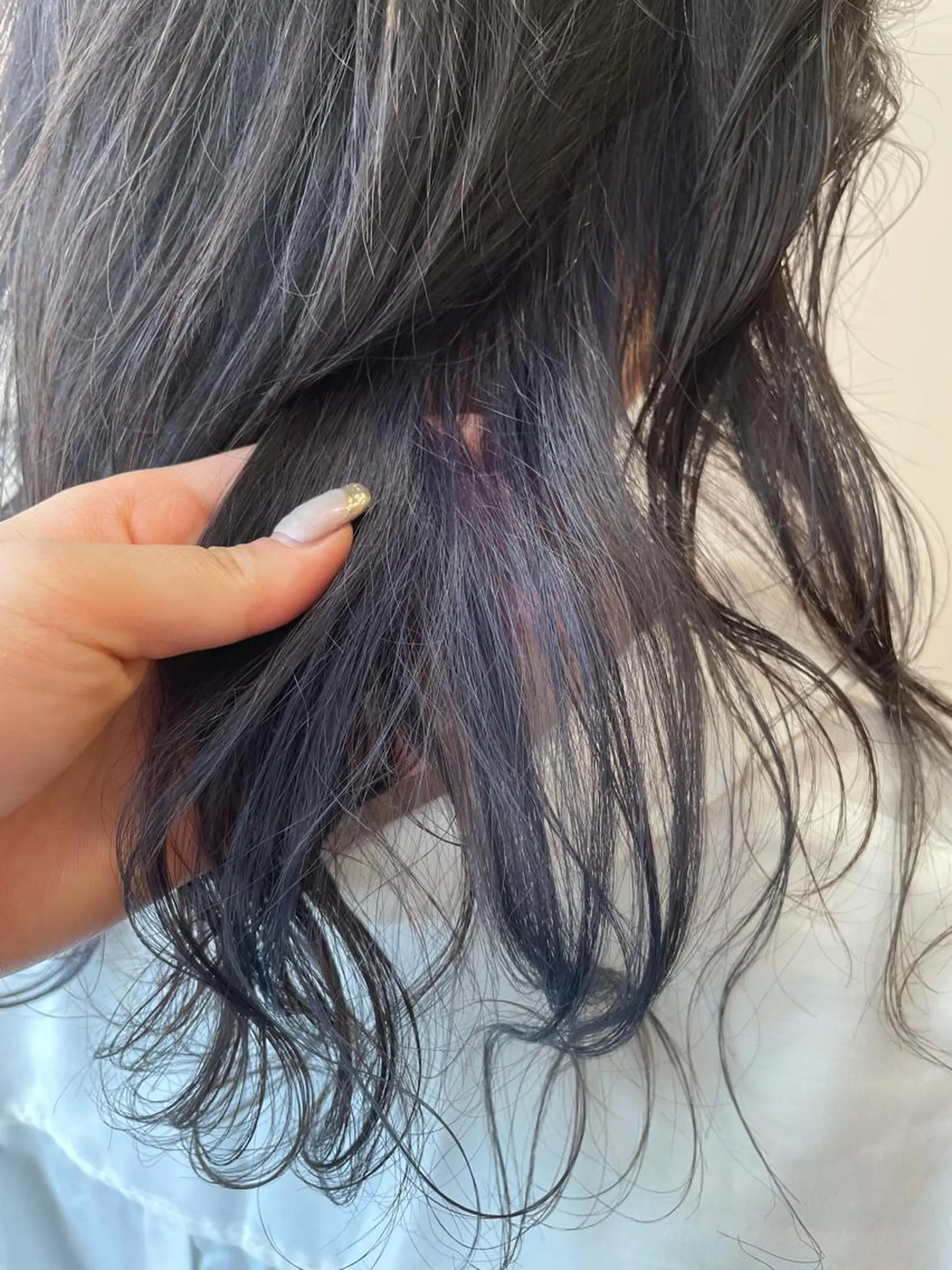 セミロング カラー 中井 茅佳のヘアスタイル