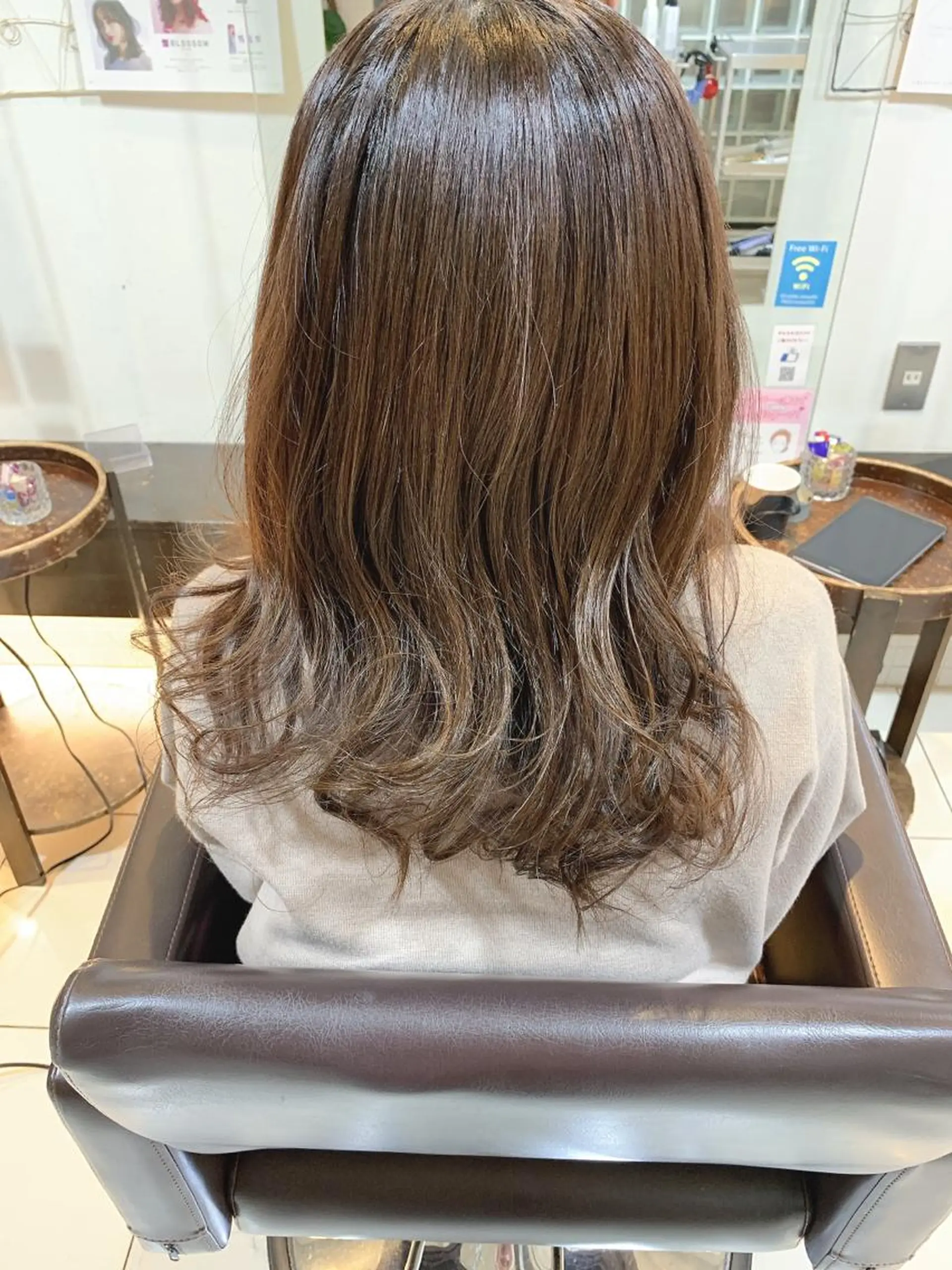 セミロング ヘッドスパニスト YUZURIのヘアスタイル
